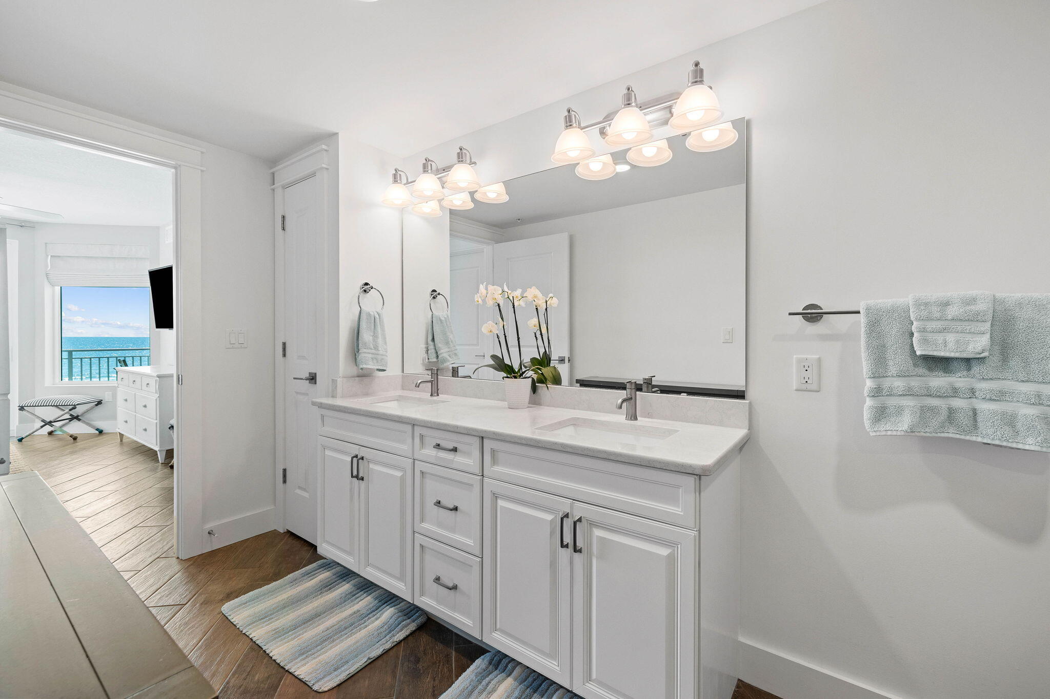 BLU Condo - Residential