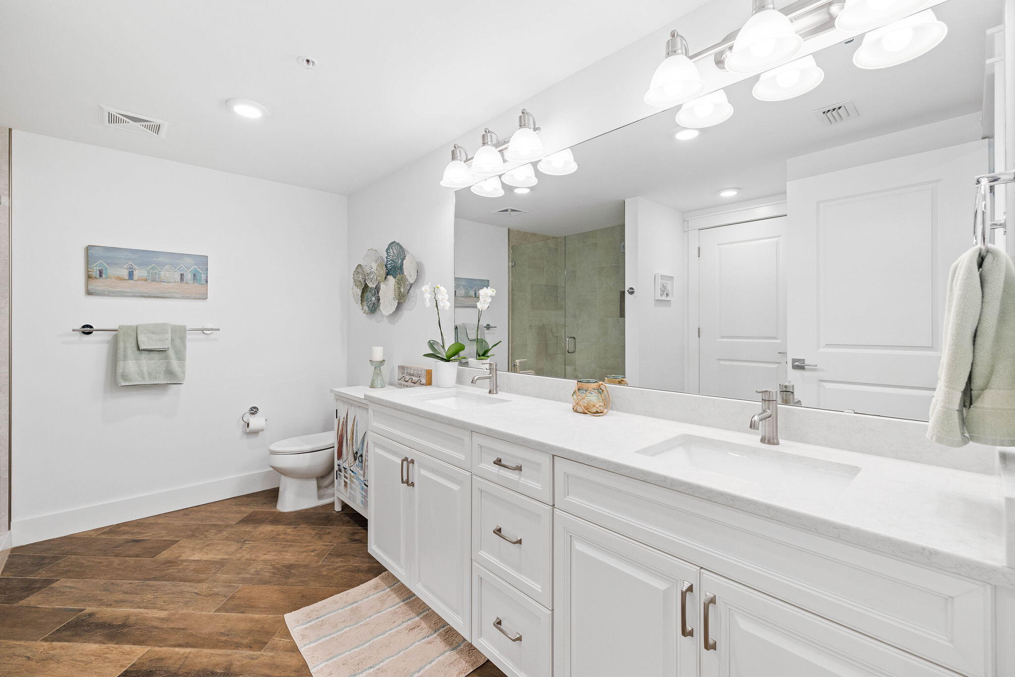 BLU Condo - Residential