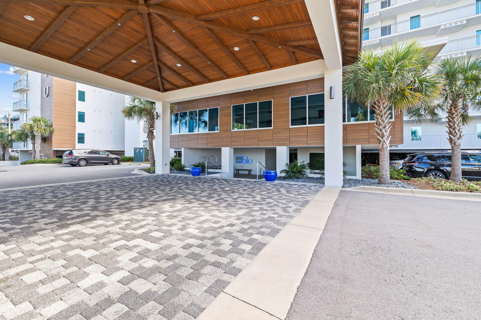 BLU Condo - Residential