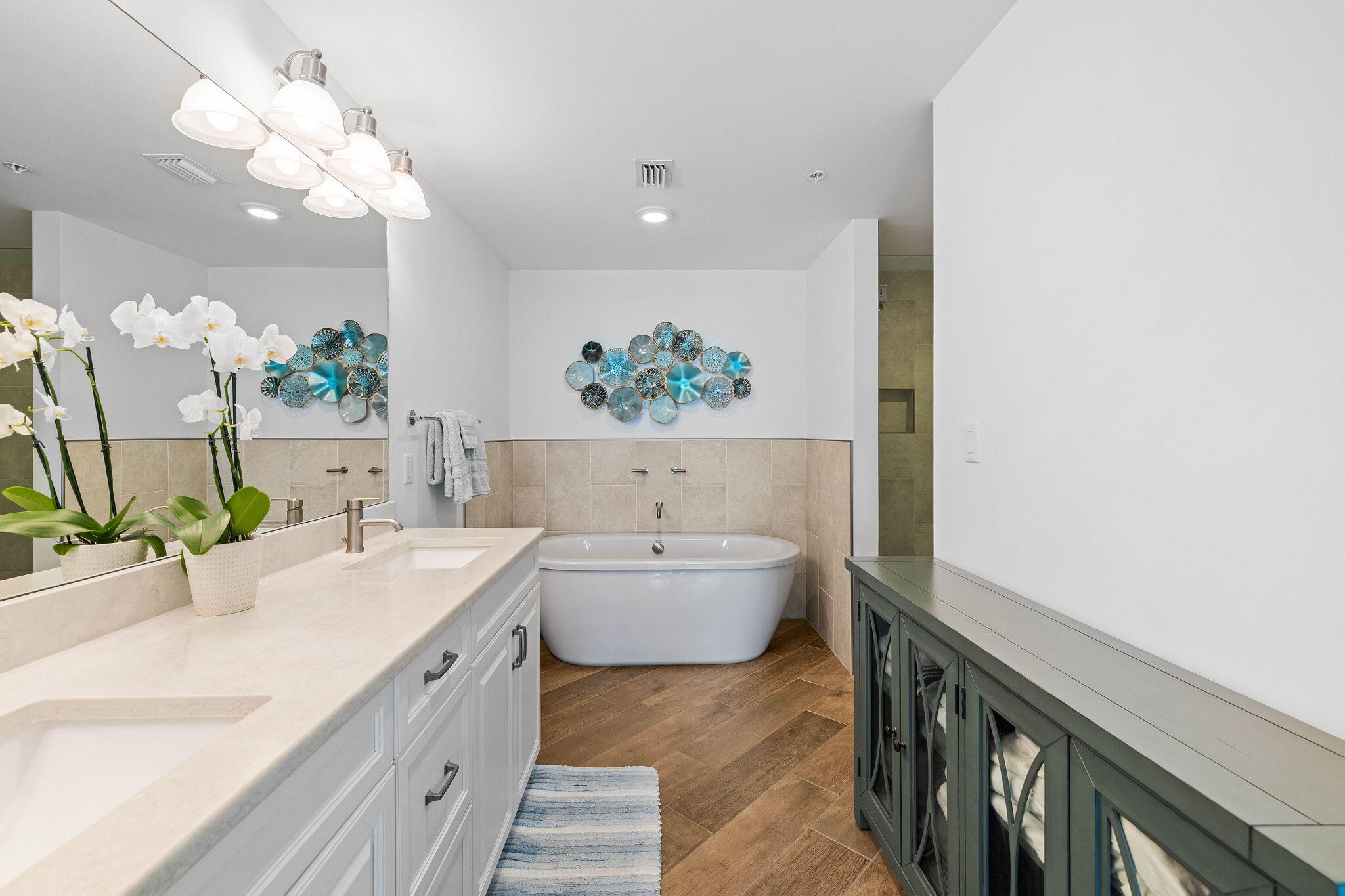 BLU Condo - Residential