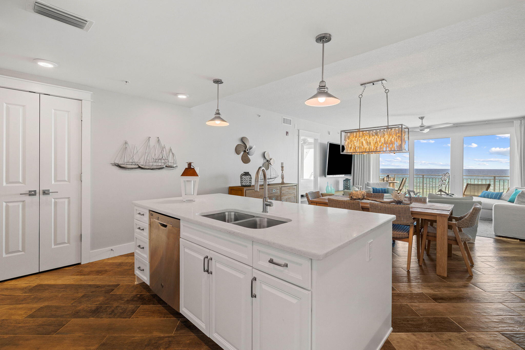 BLU Condo - Residential