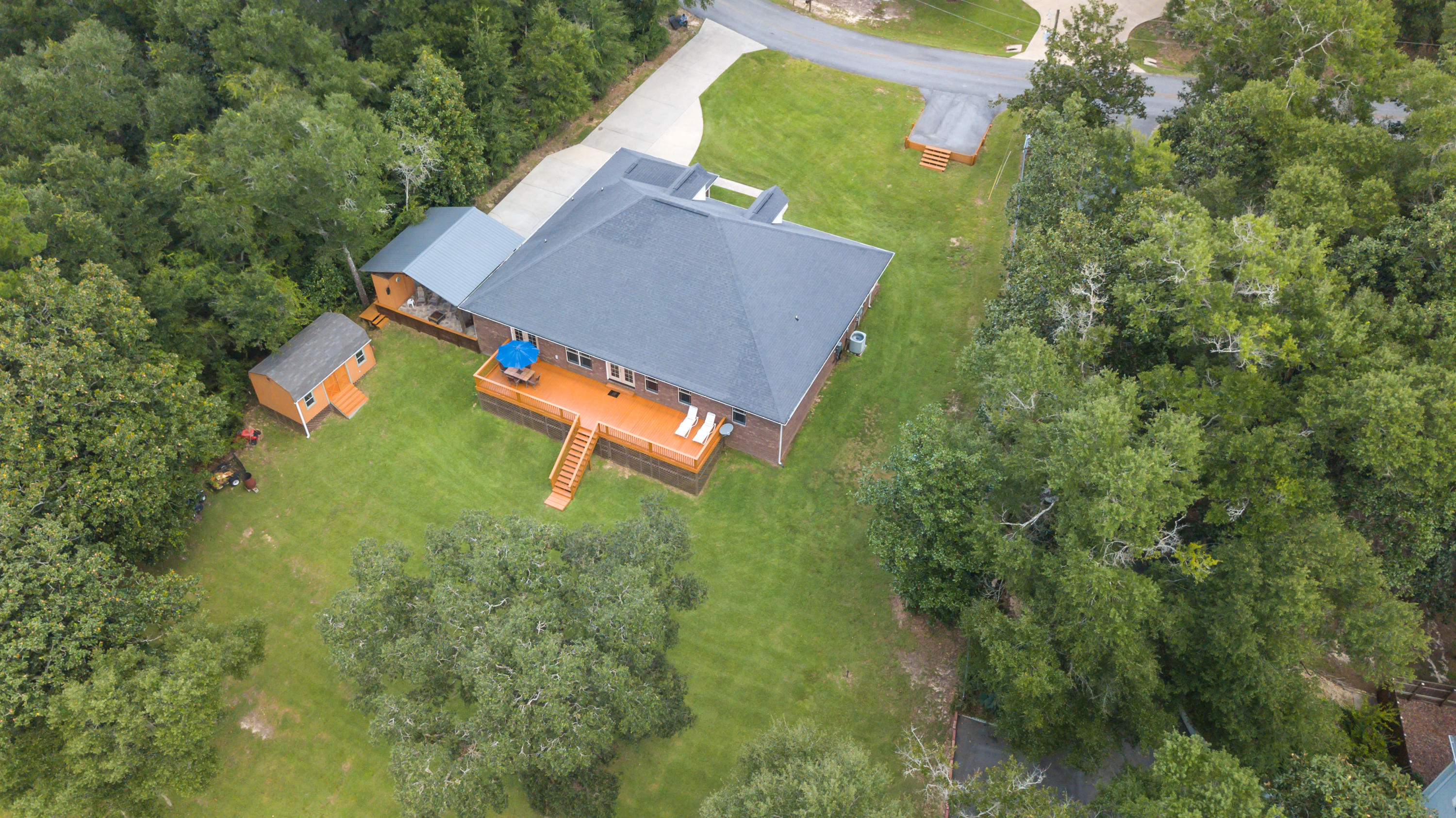 LAKE HOLLEY ESTATES - Residential