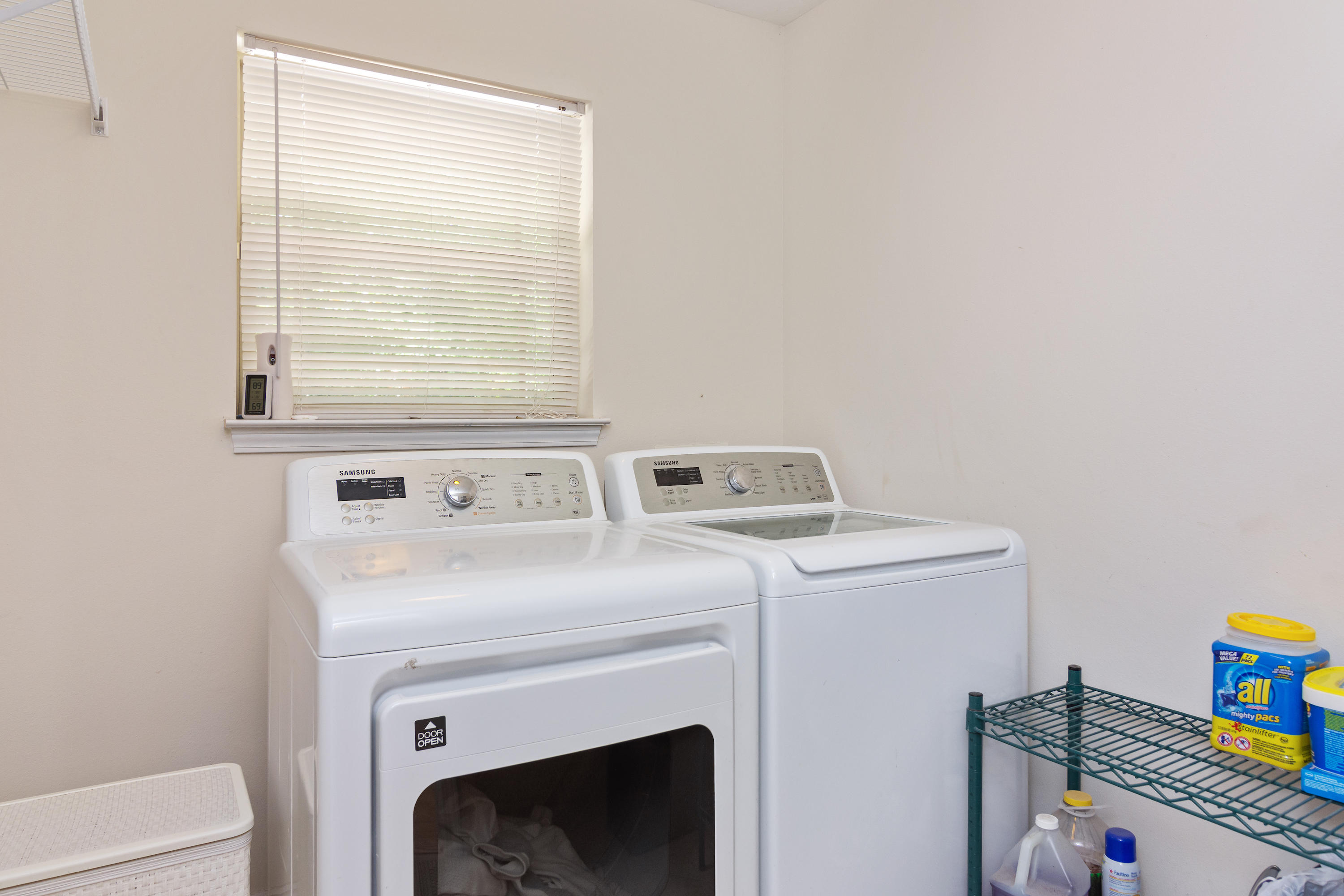 LAKE HOLLEY ESTATES - Residential