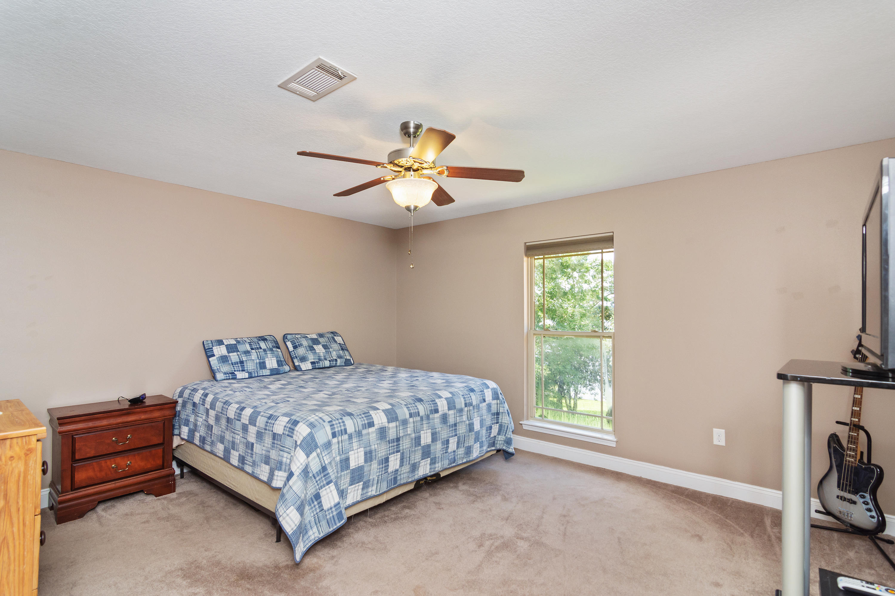 LAKE HOLLEY ESTATES - Residential