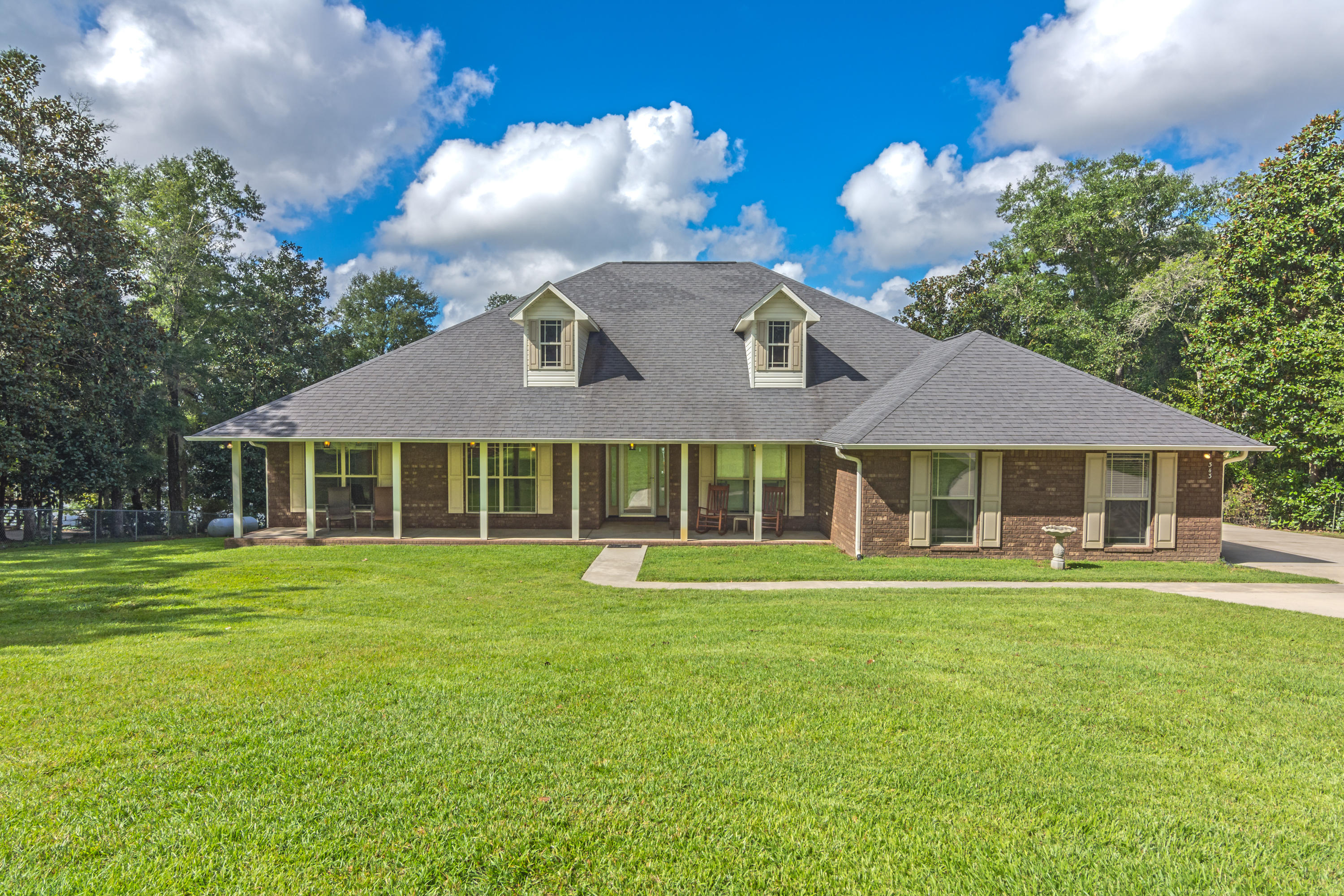 LAKE HOLLEY ESTATES - Residential