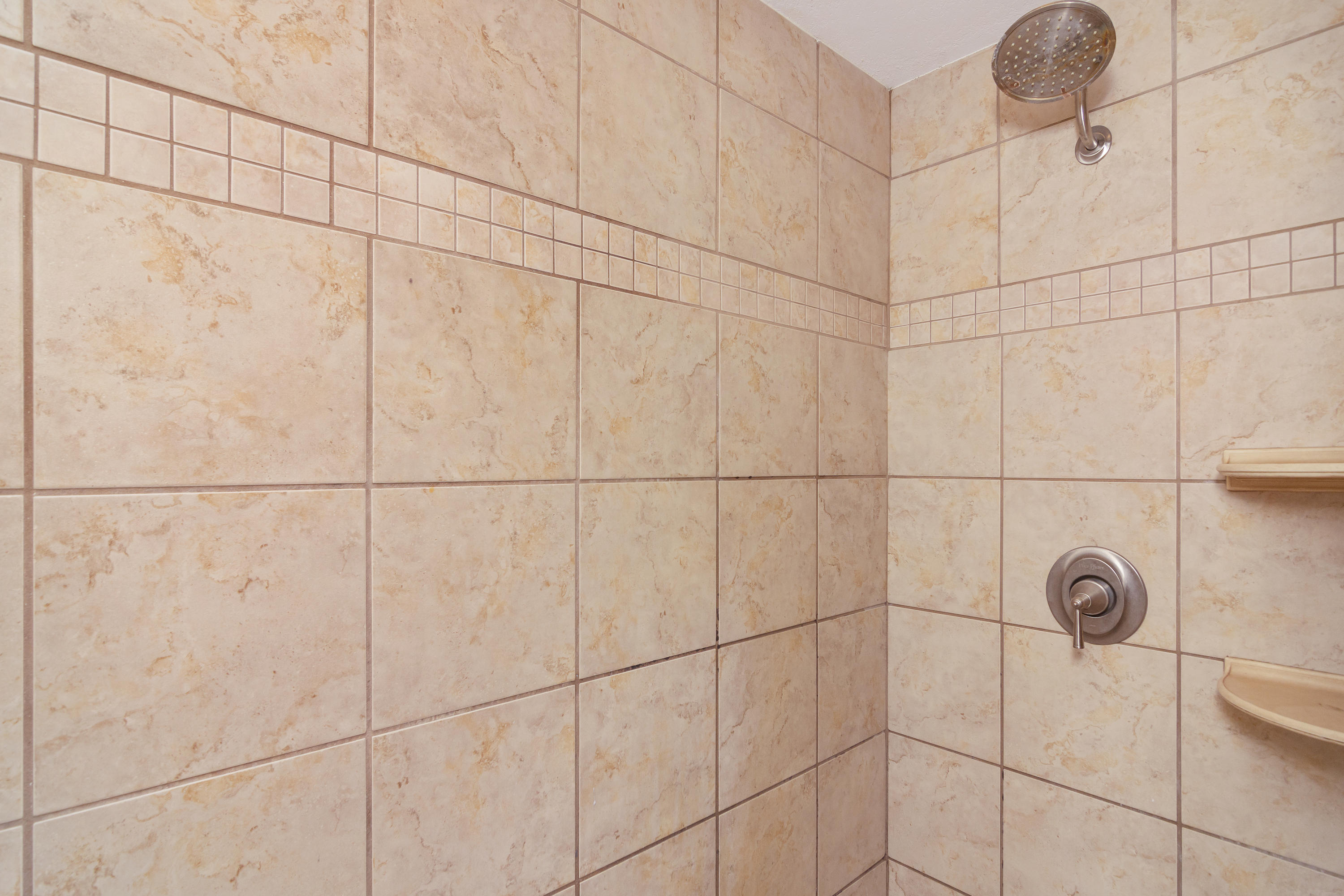 LAKE HOLLEY ESTATES - Residential