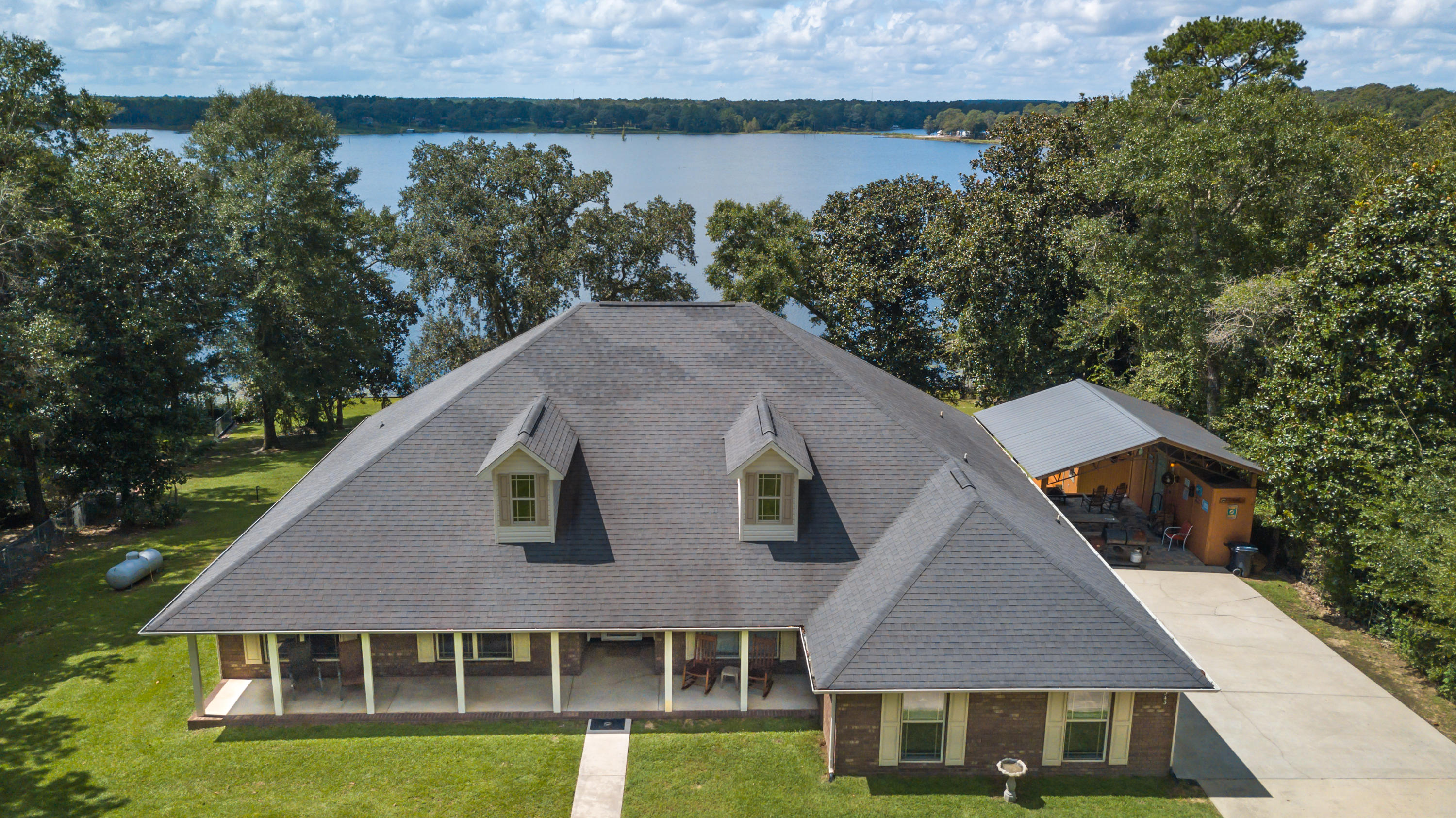 LAKE HOLLEY ESTATES - Residential