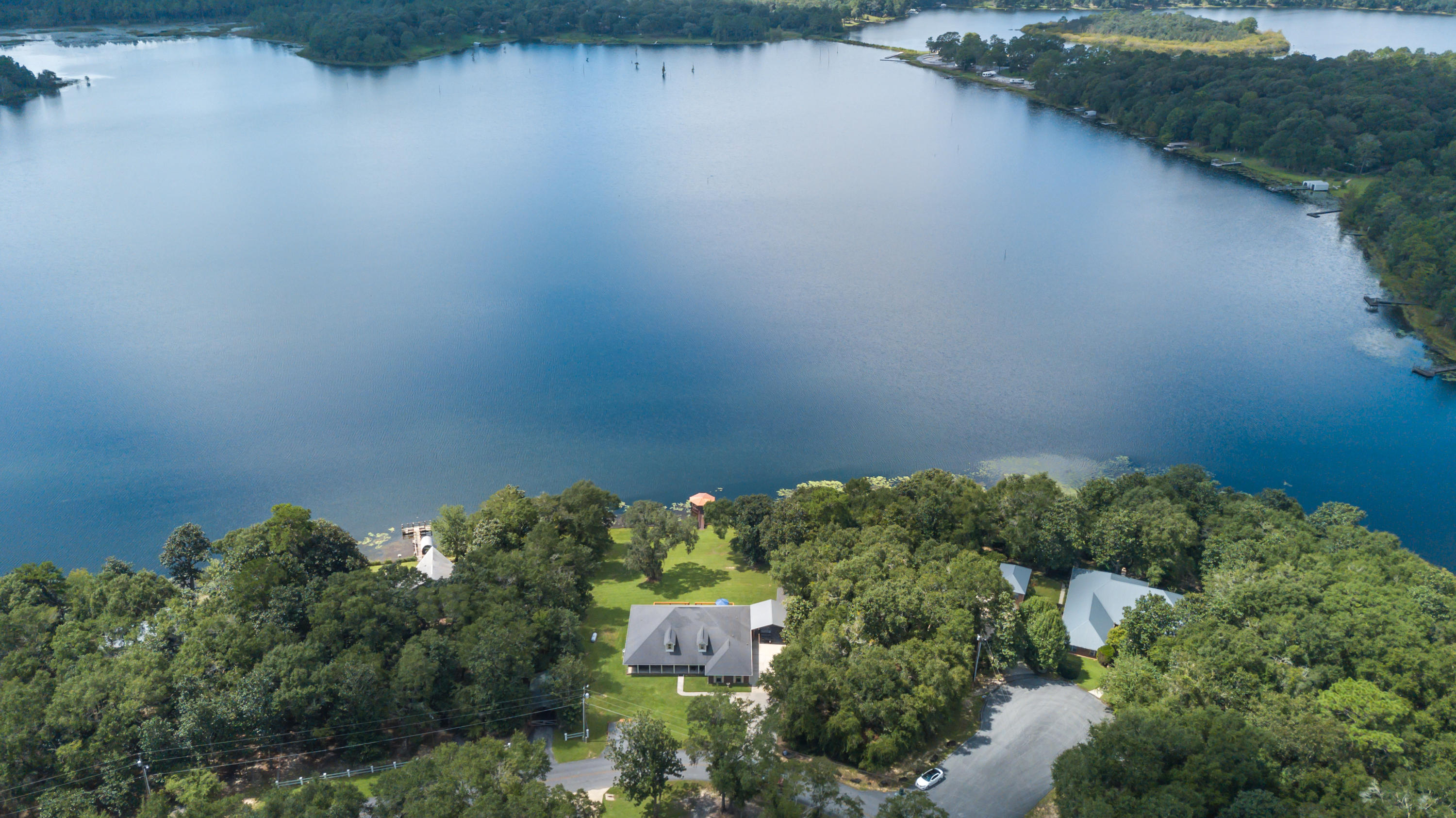 LAKE HOLLEY ESTATES - Residential