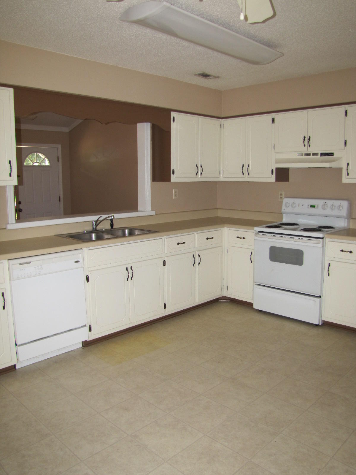 SHOAL CREEK S/D - Residential Lease