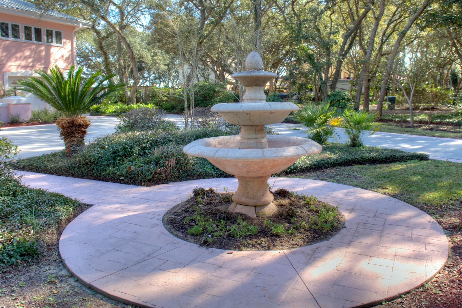 ELLIOTTS POINT - Residential