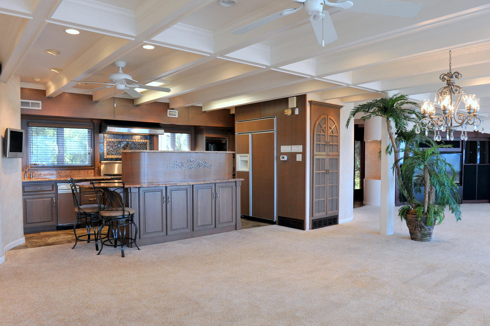 ELLIOTTS POINT - Residential