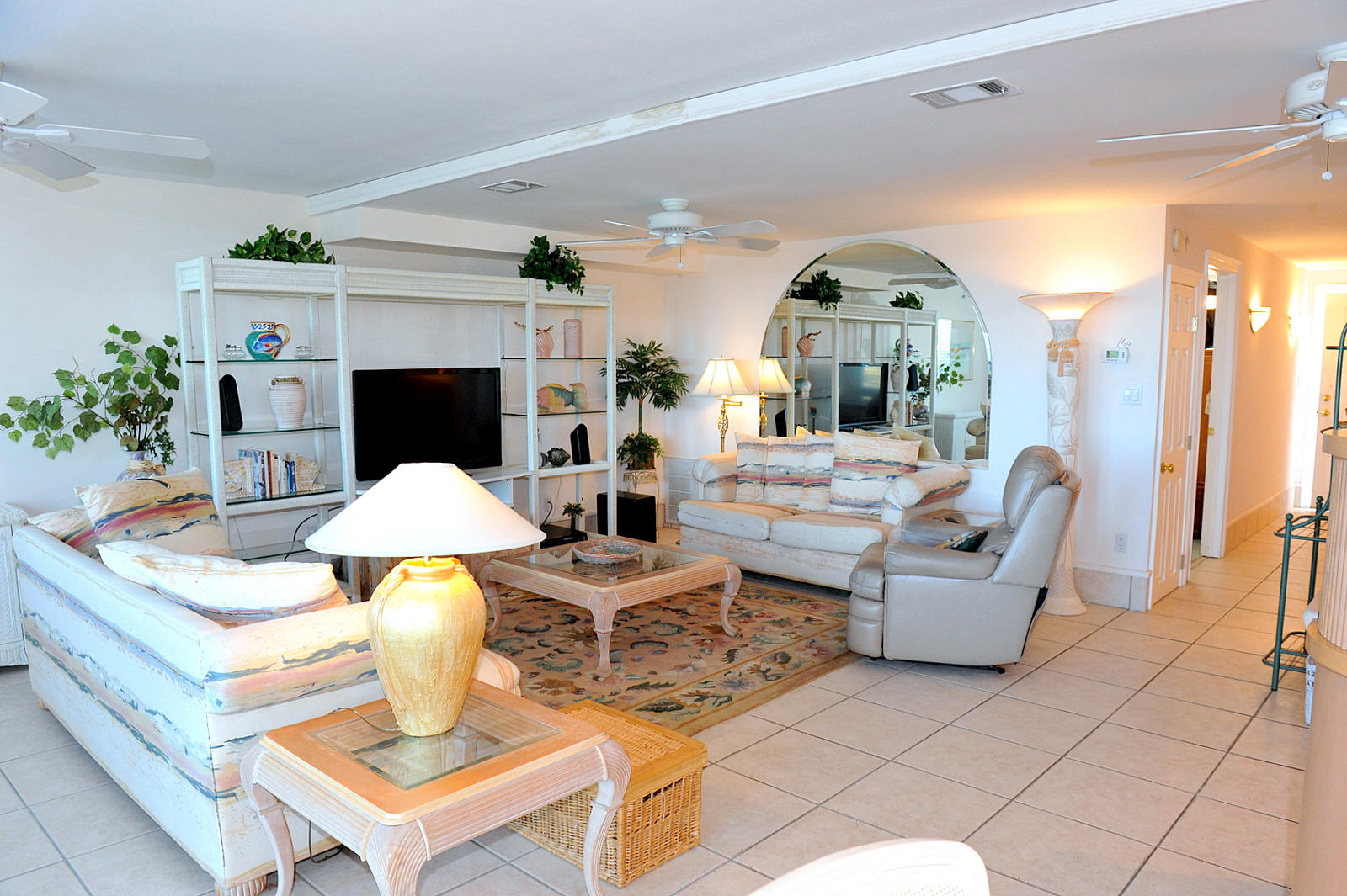 ELLIOTTS POINT - Residential