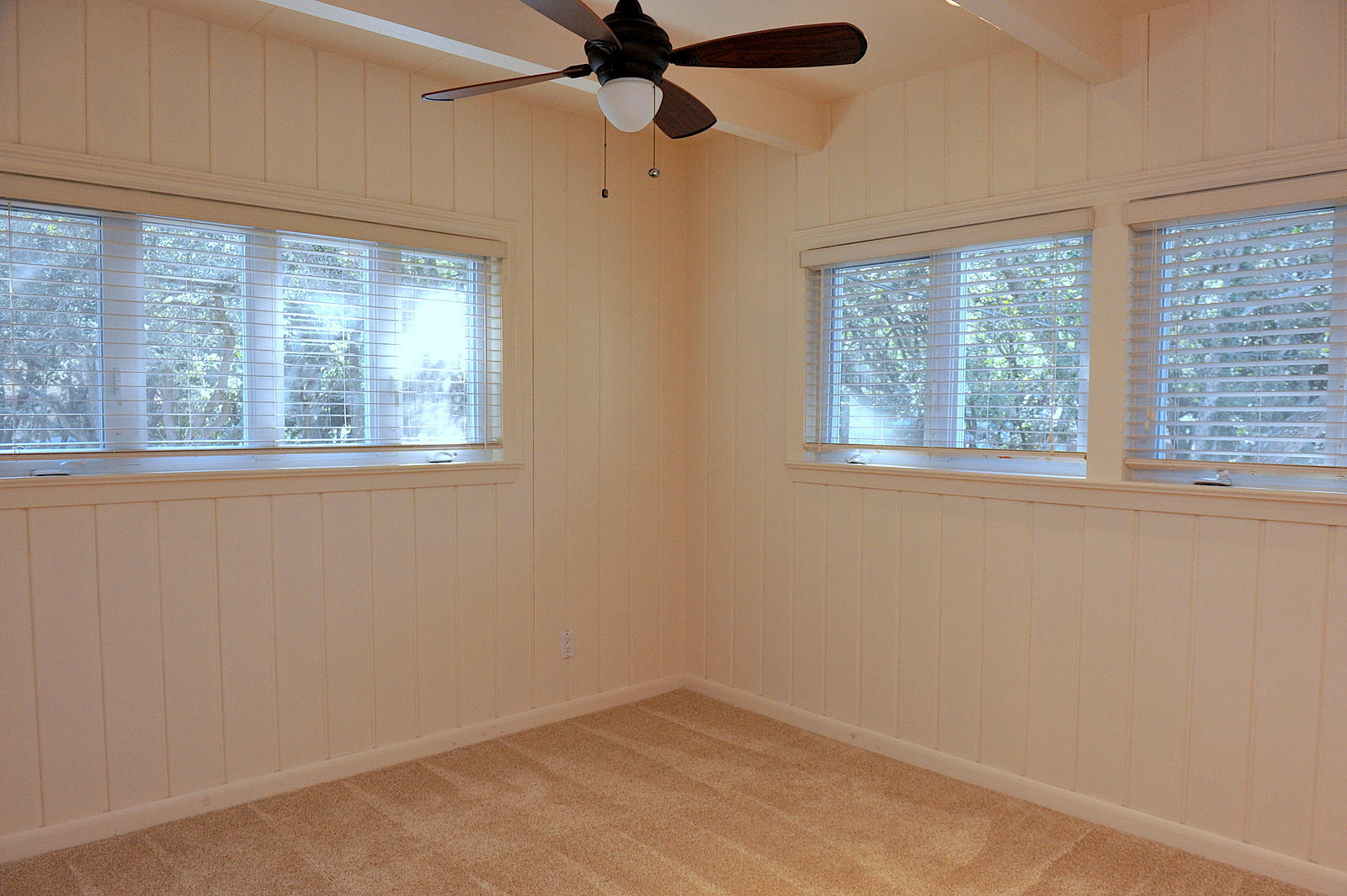 ELLIOTTS POINT - Residential