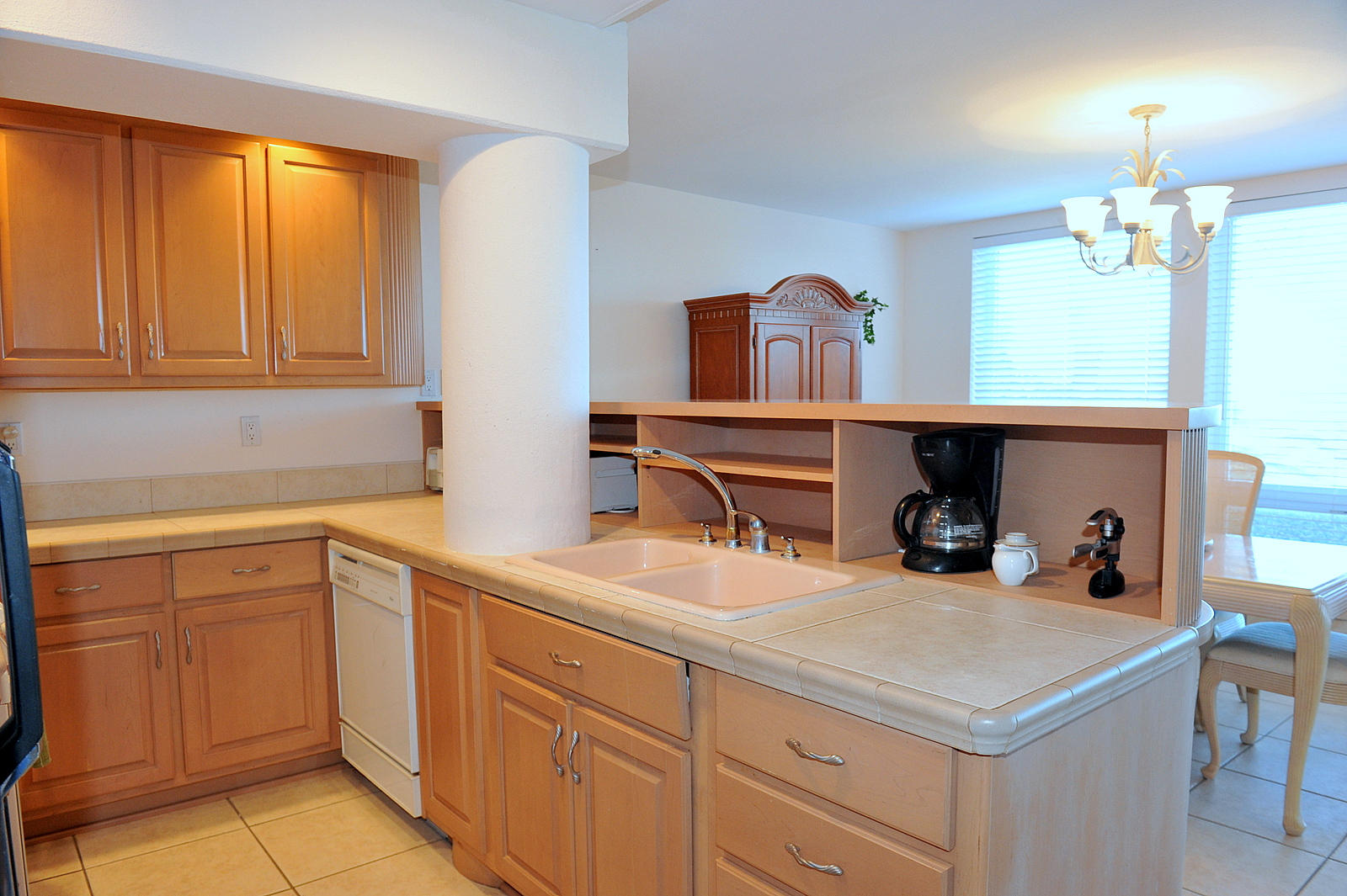 ELLIOTTS POINT - Residential