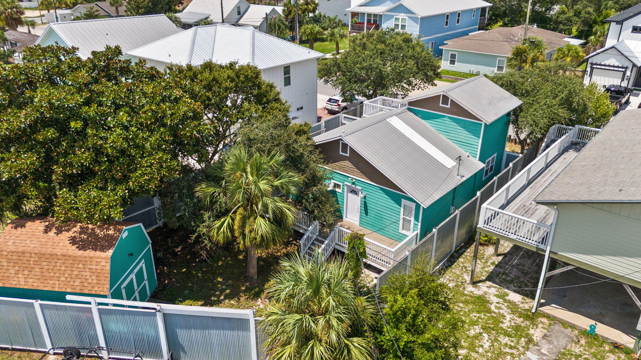 LAGUNA BEACH ESTATES 9TH ADDN - Residential