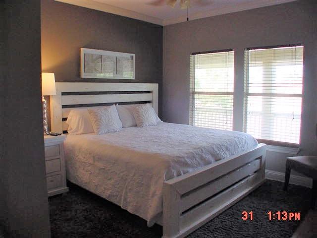 SEASCAPE CONDO PH 10 - Residential