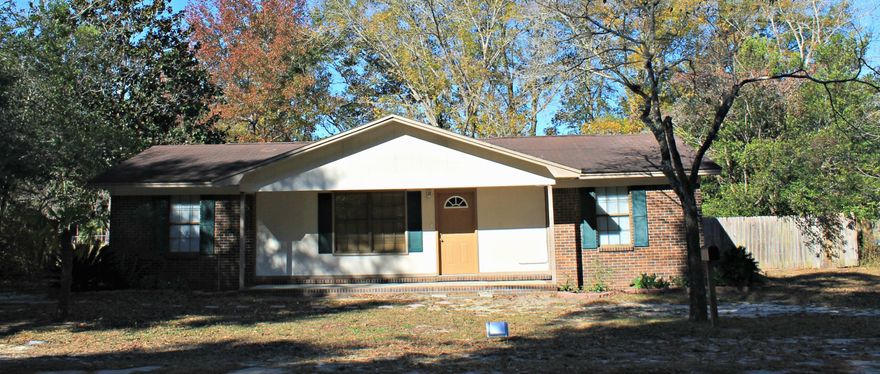 PERFECT OPPORTUNITY FOR YOU TO OWN A NEW HOME OR EXCELLENT INVESTMENT!! This home has just been updated again, new flooring, updated baths to include tile in tubs, new dishwasher, and more. Come take a look at the home and you will be pleasantly surprised. Open concept living area perfect for entertaining or family time. Split bedroom floor plan for growing families. All this and a GREAT location makes this even more desirable! Near to everything you could need. A huge yard for outdoor activities, entertaining, or relaxing alone. Don't miss out on this one, let's get you in a new home today!!