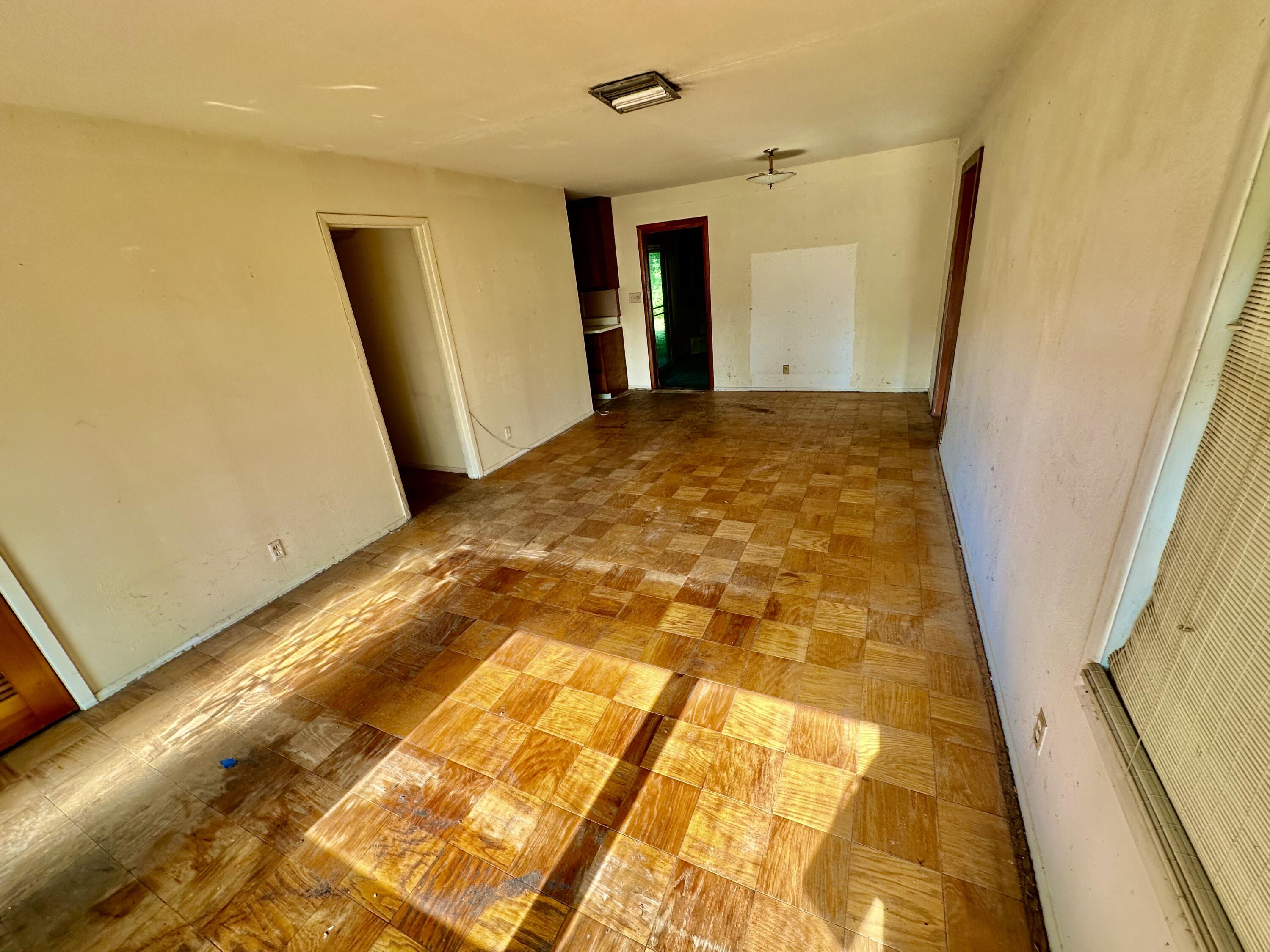 EGLIN HIGHWAY S/D LOT 7 BLK K - Residential