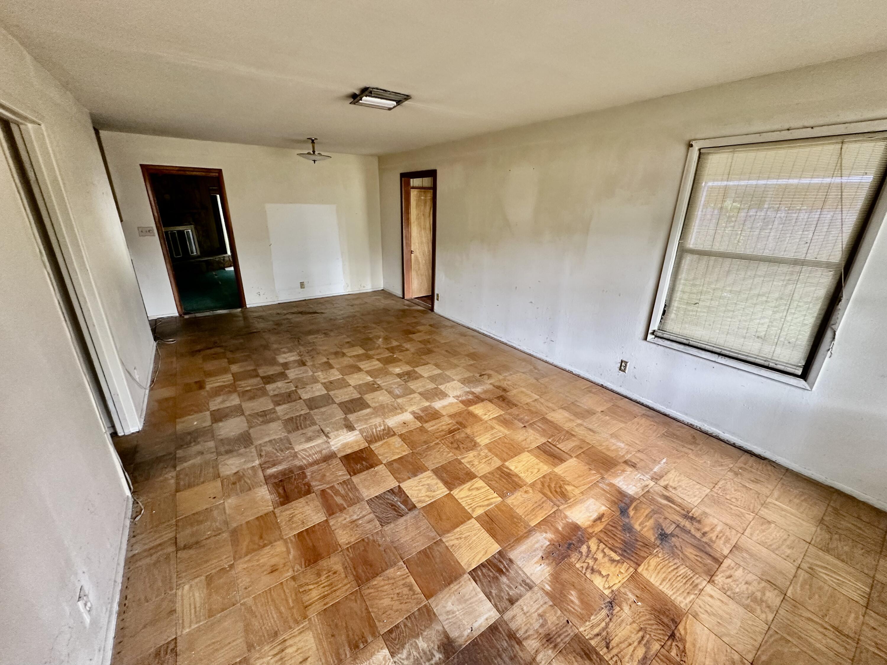 EGLIN HIGHWAY S/D LOT 7 BLK K - Residential