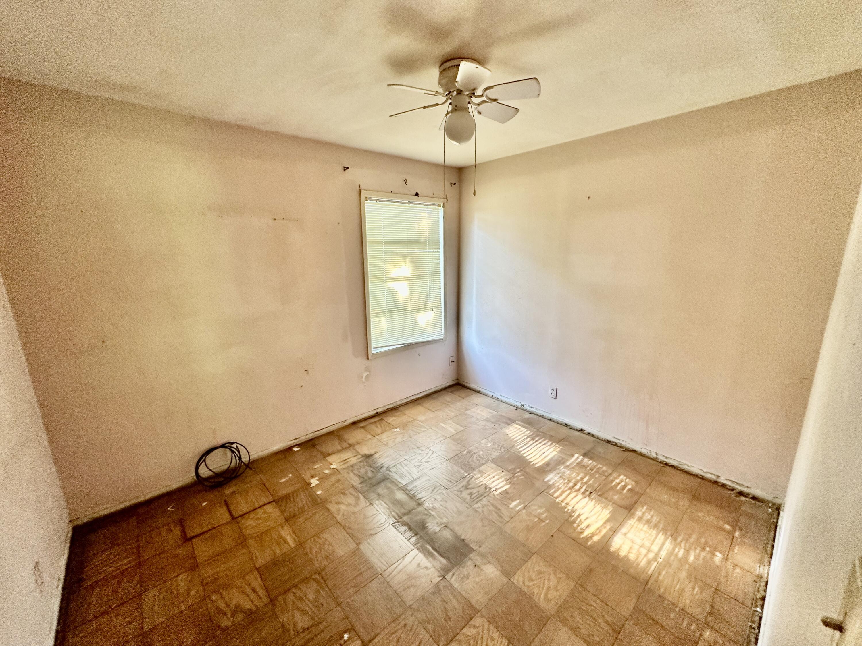 EGLIN HIGHWAY S/D LOT 7 BLK K - Residential