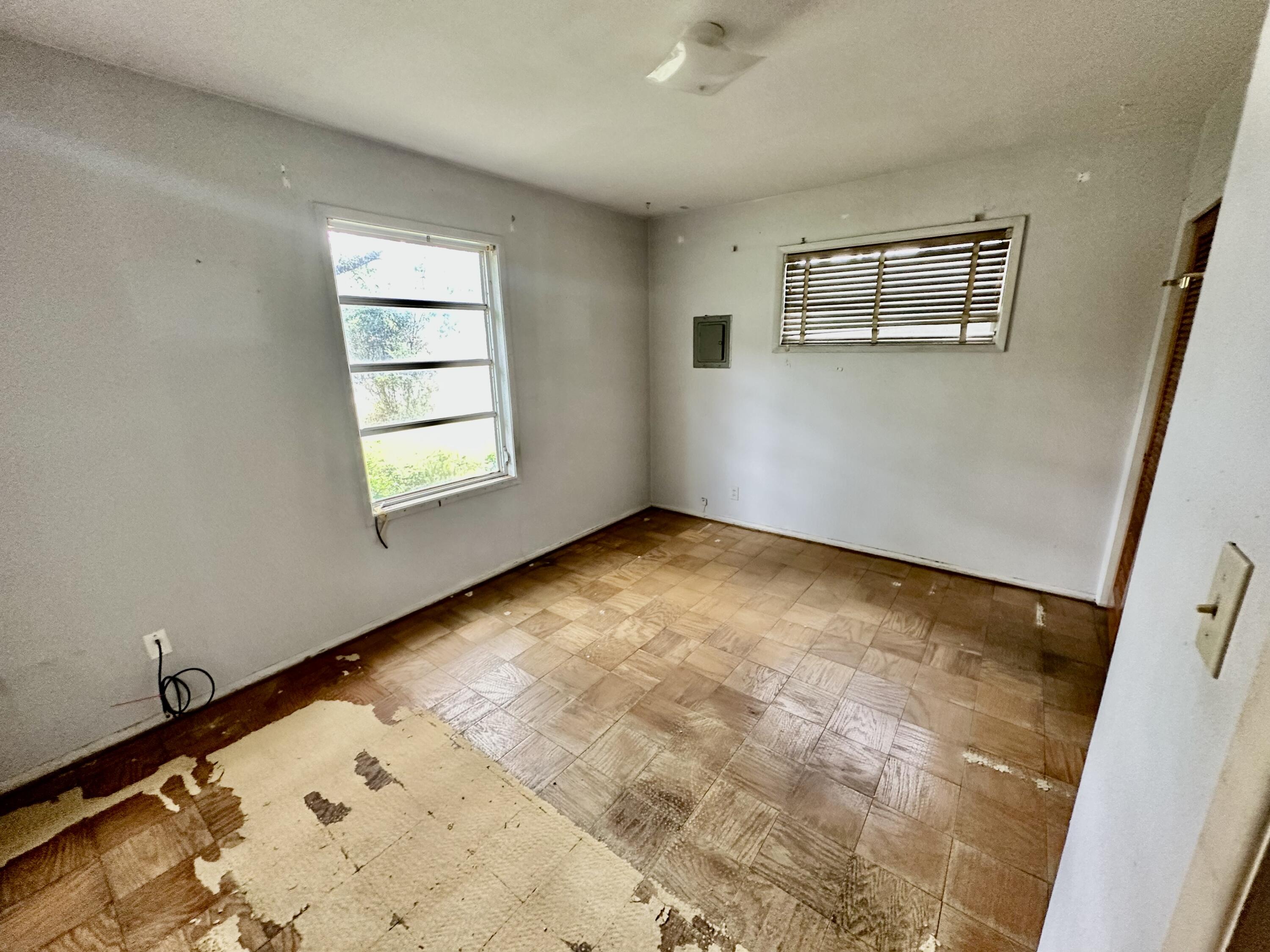 EGLIN HIGHWAY S/D LOT 7 BLK K - Residential