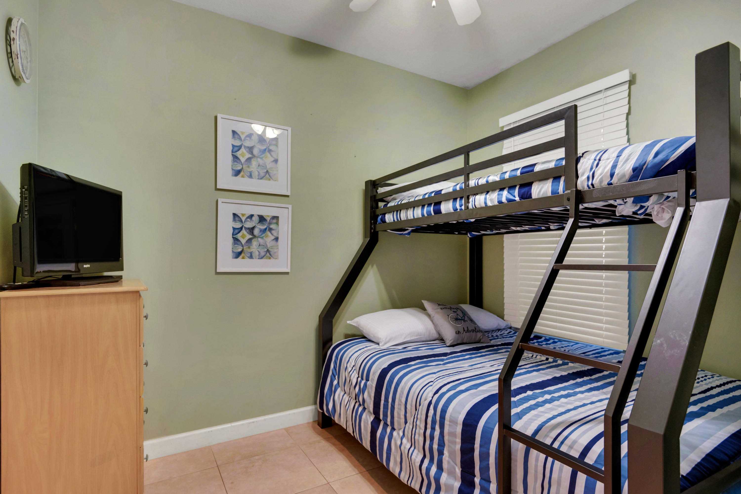 STERLING SHORES - Residential