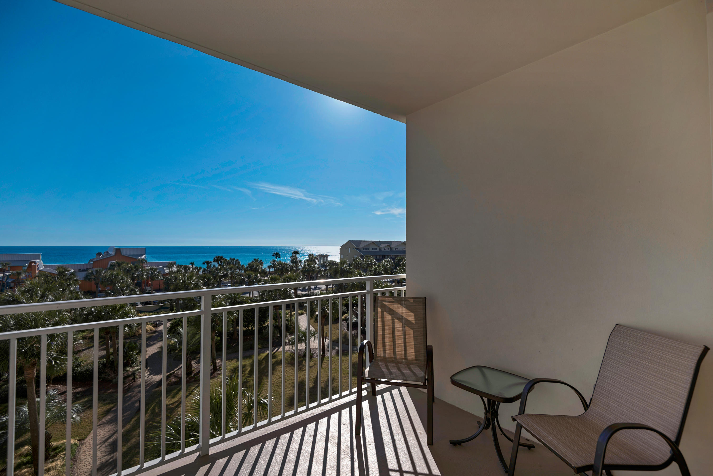 STERLING SHORES - Residential