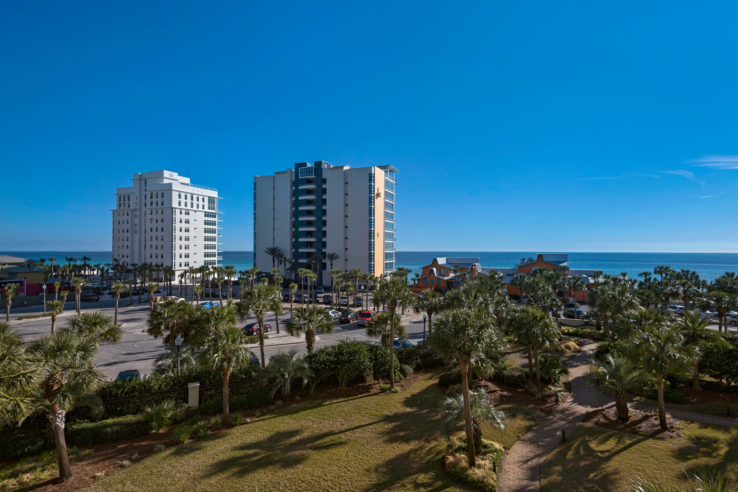 STERLING SHORES - Residential