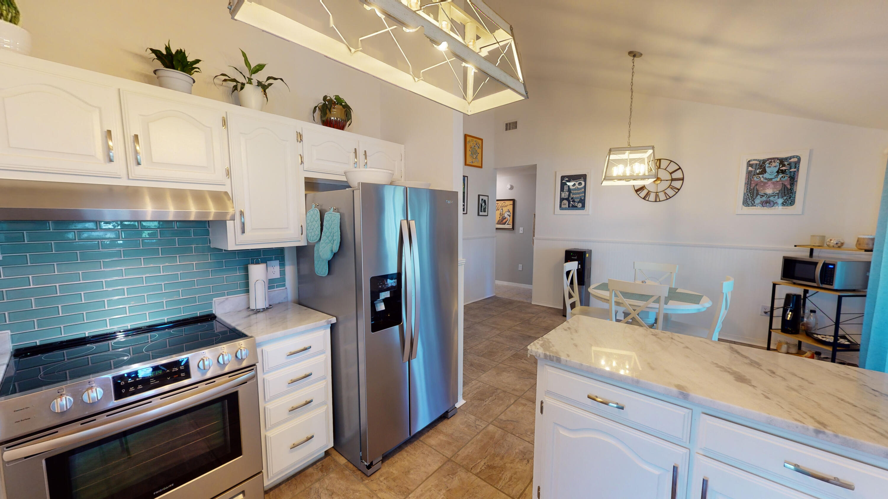 HOLLEY BY THE SEA - Residential