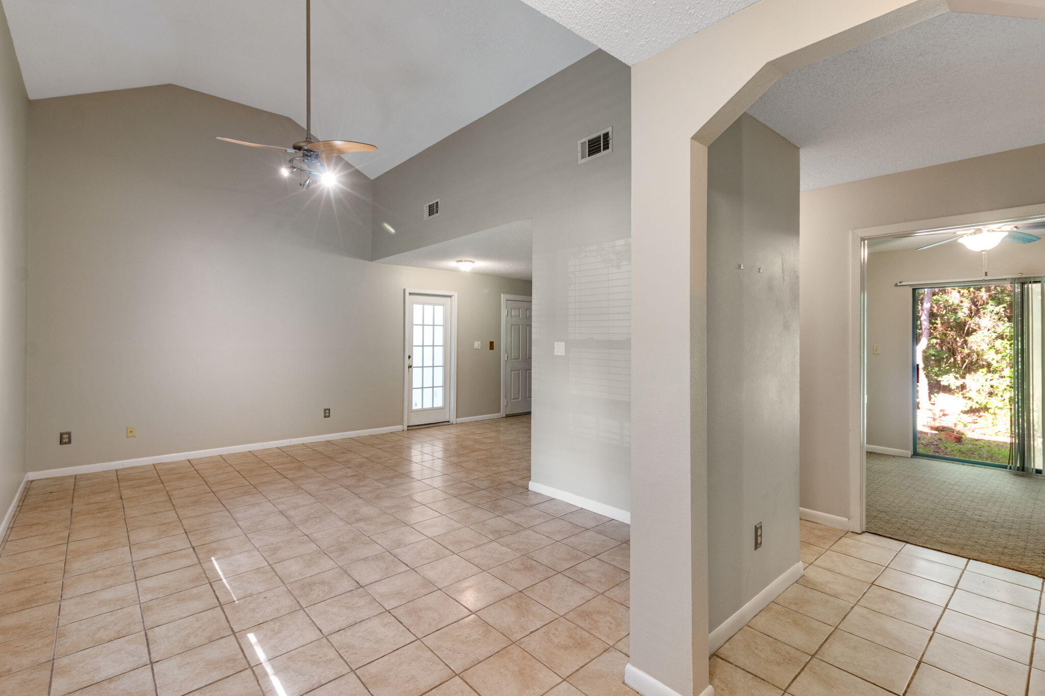 WYNNEHAVEN BEACH ESTATES - Residential