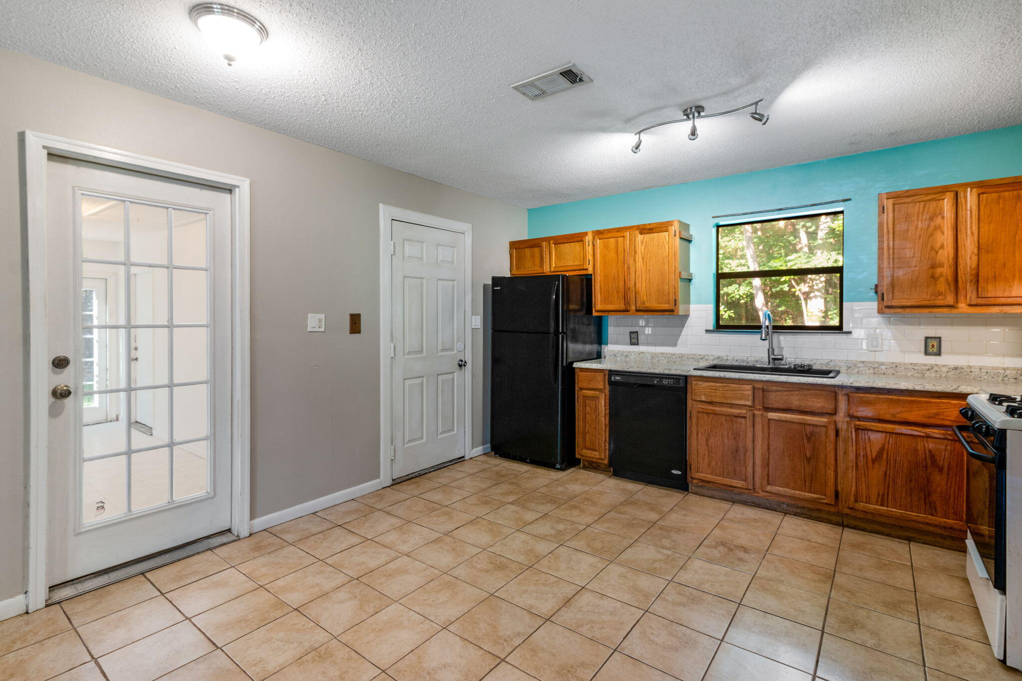 WYNNEHAVEN BEACH ESTATES - Residential