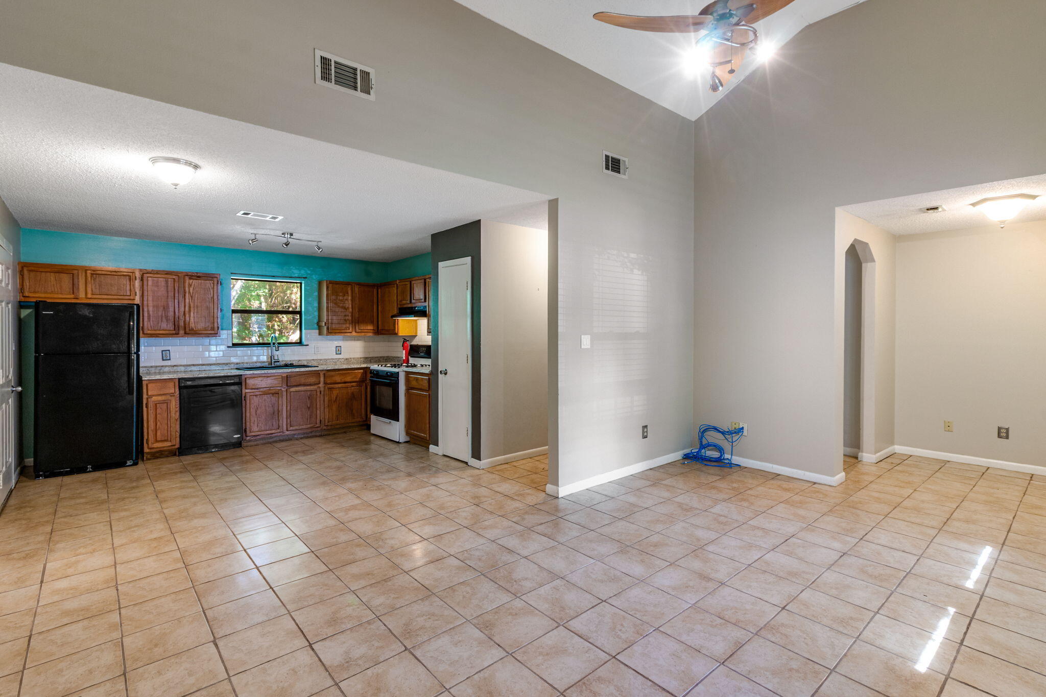 WYNNEHAVEN BEACH ESTATES - Residential