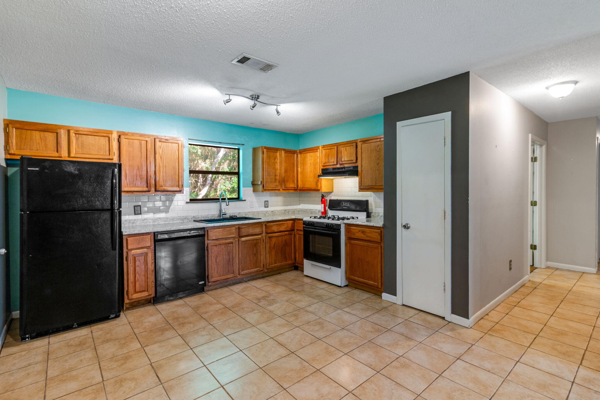 WYNNEHAVEN BEACH ESTATES - Residential