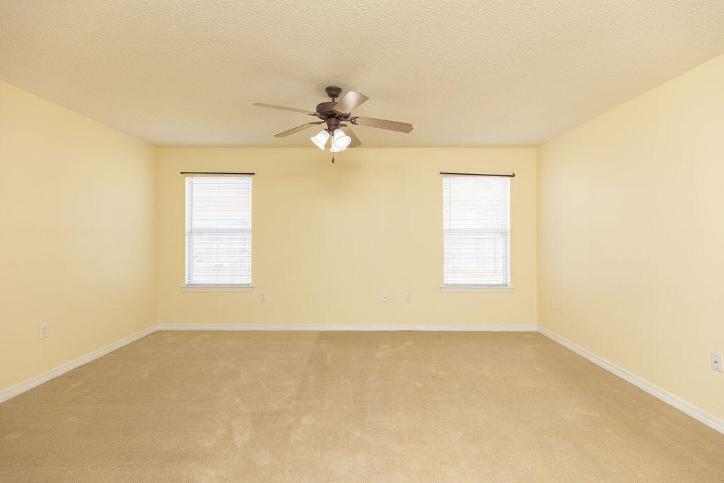 SKY RIDGE ESTATES 1ST ADD - Residential Lease