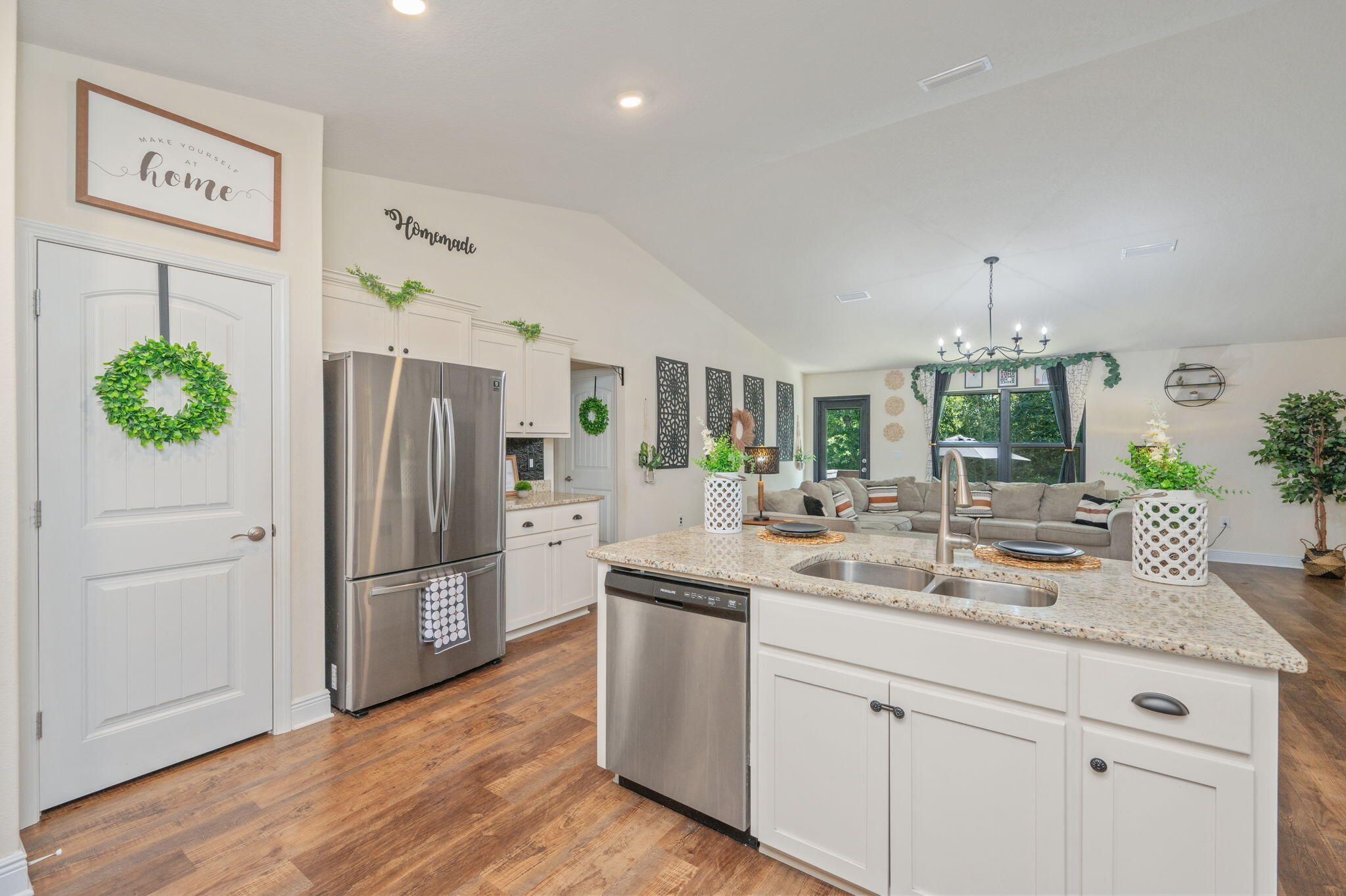 WILLOW CREEK PLANTATION - Residential
