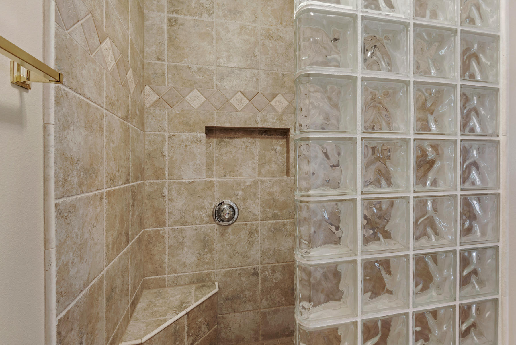 HIDDEN FOREST - Residential