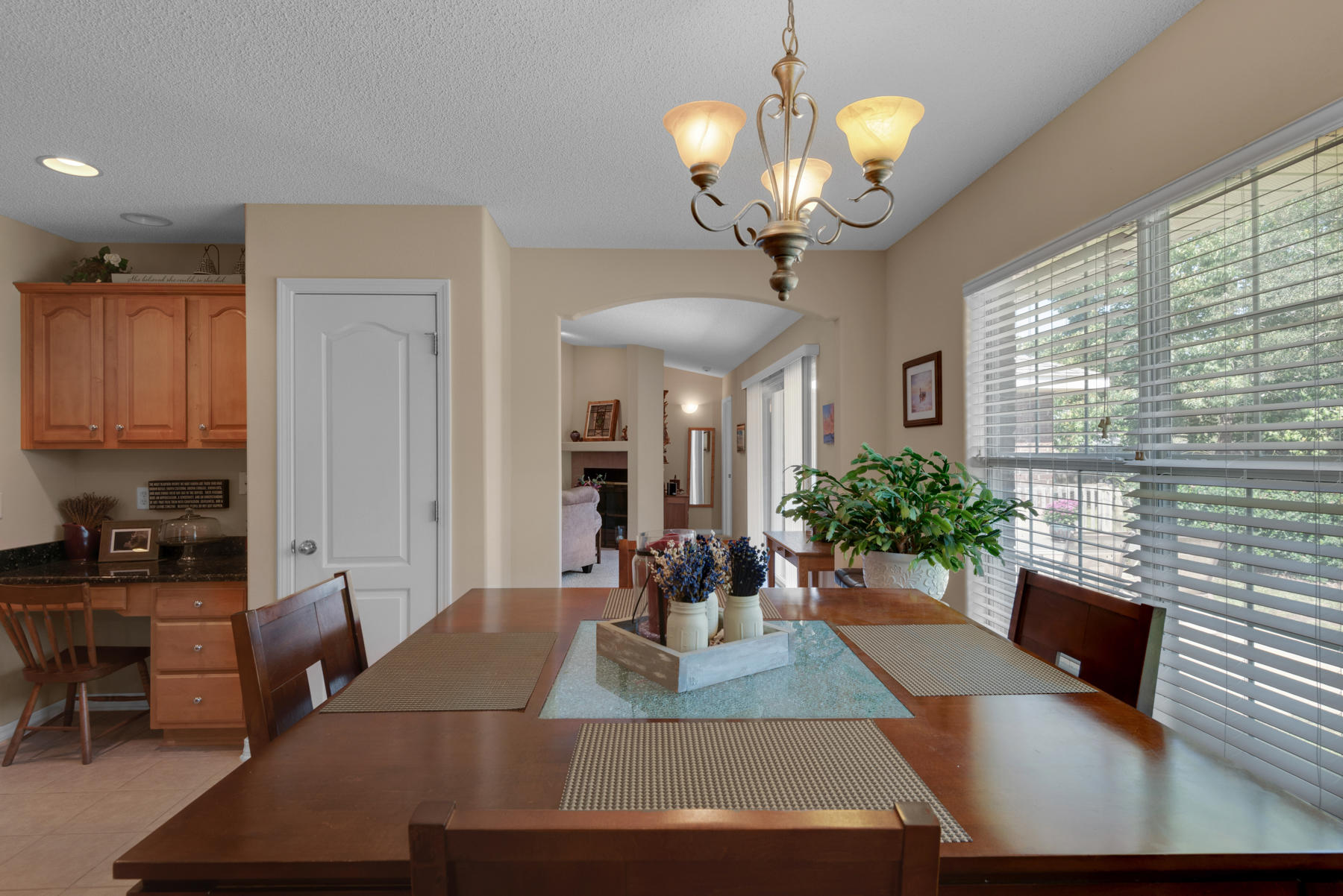 HOLLEY BY THE SEA - Residential