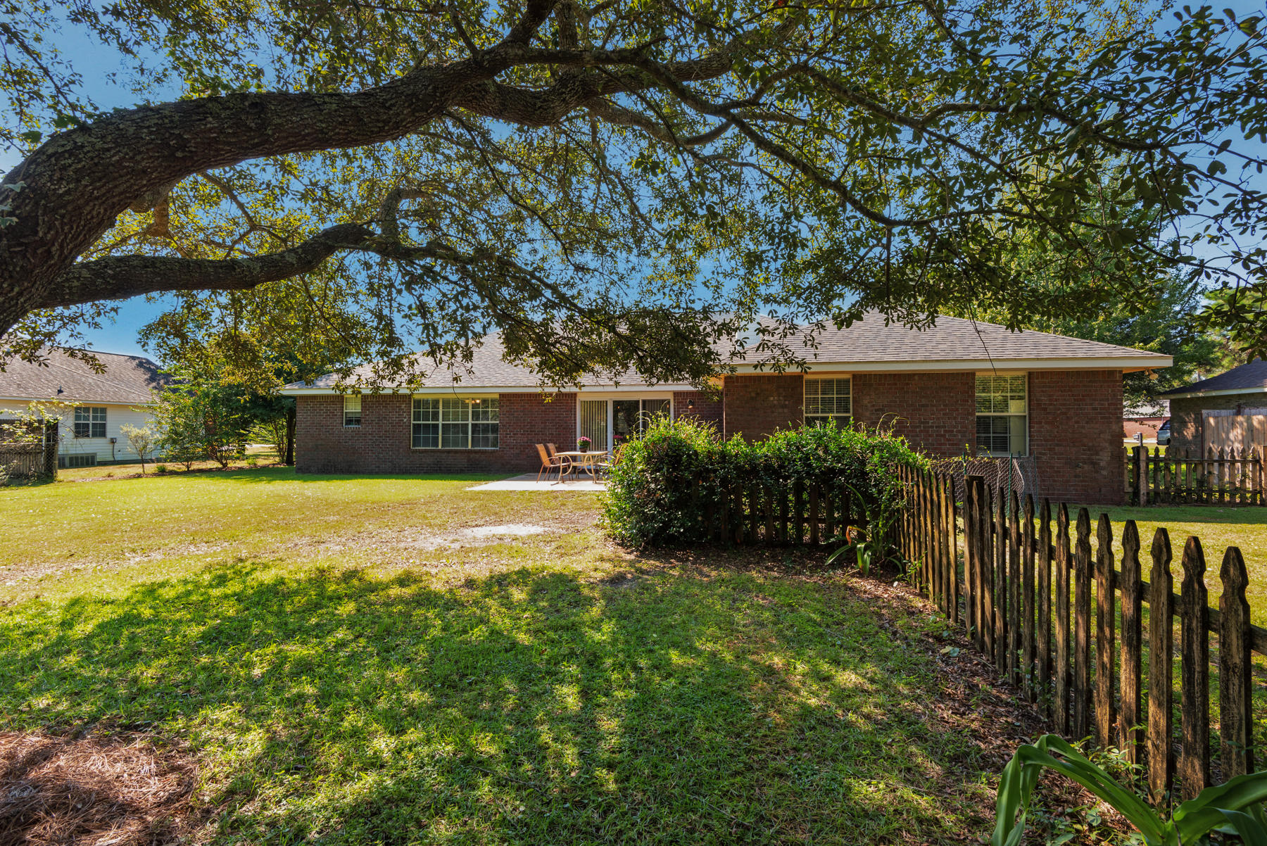 HOLLEY BY THE SEA - Residential