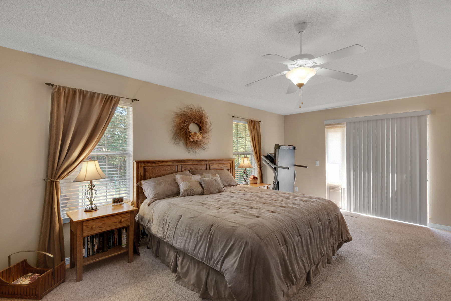 HOLLEY BY THE SEA - Residential