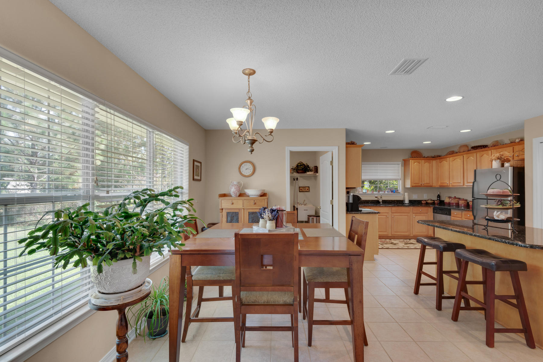 HOLLEY BY THE SEA - Residential