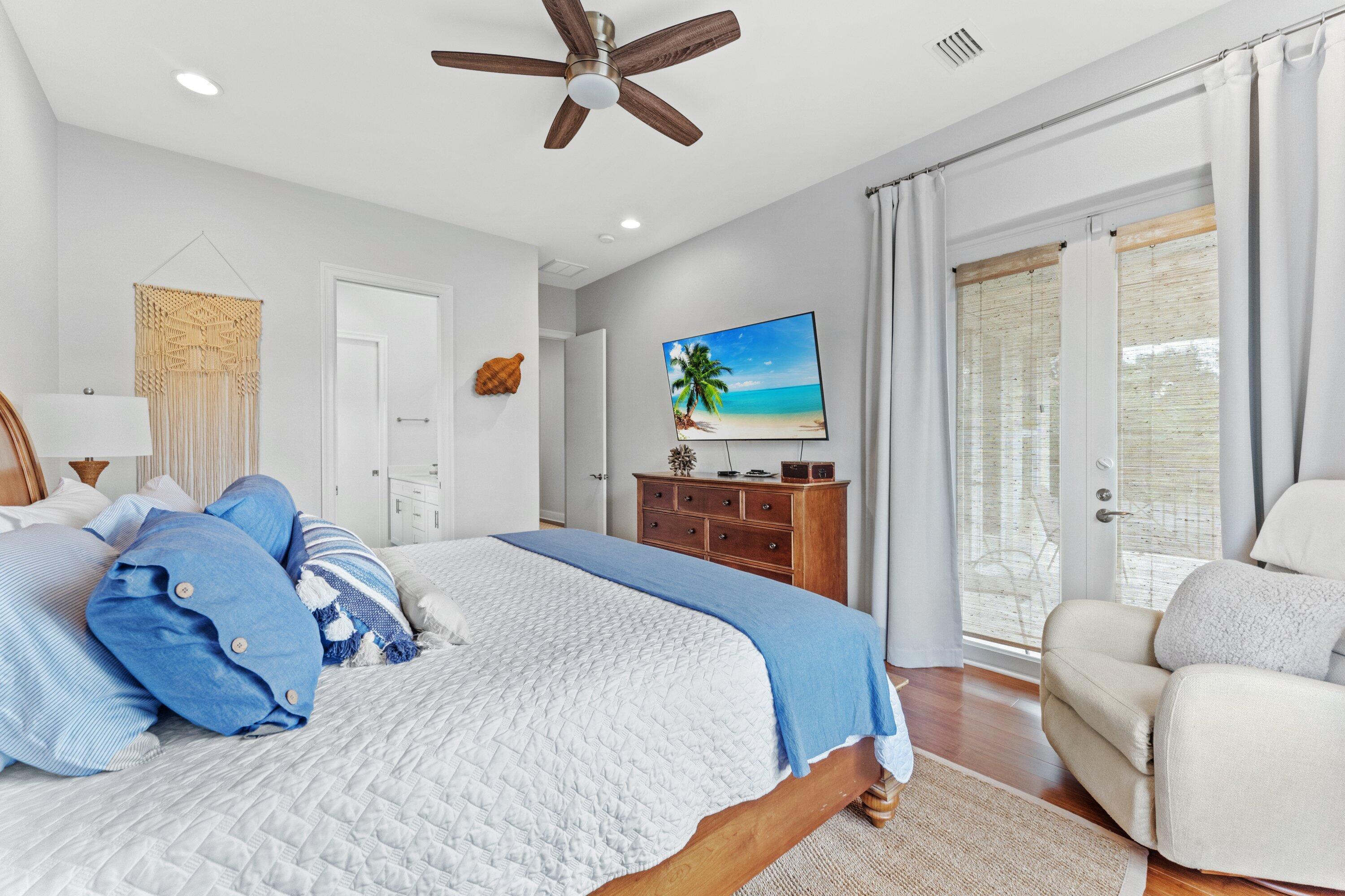 BURNT PINE - Residential