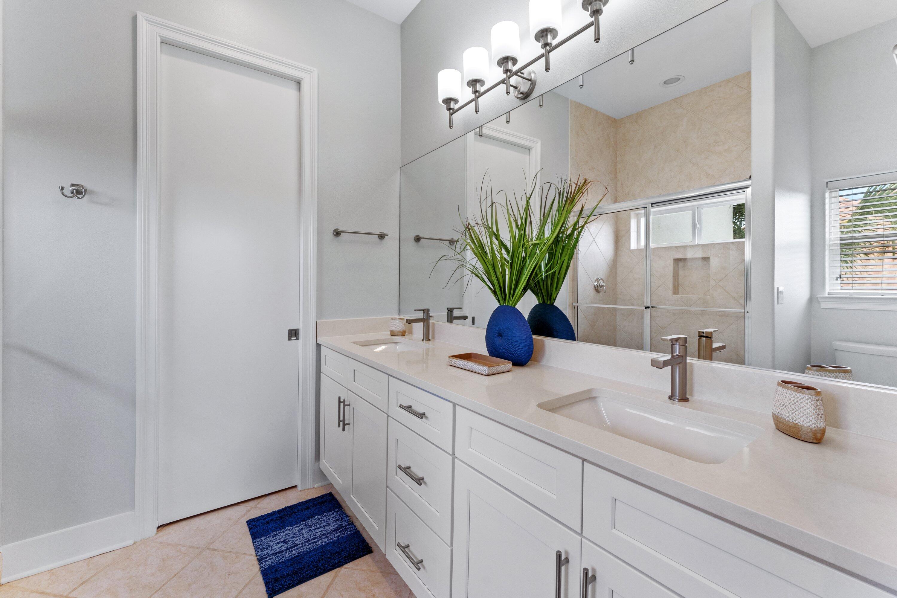 BURNT PINE - Residential