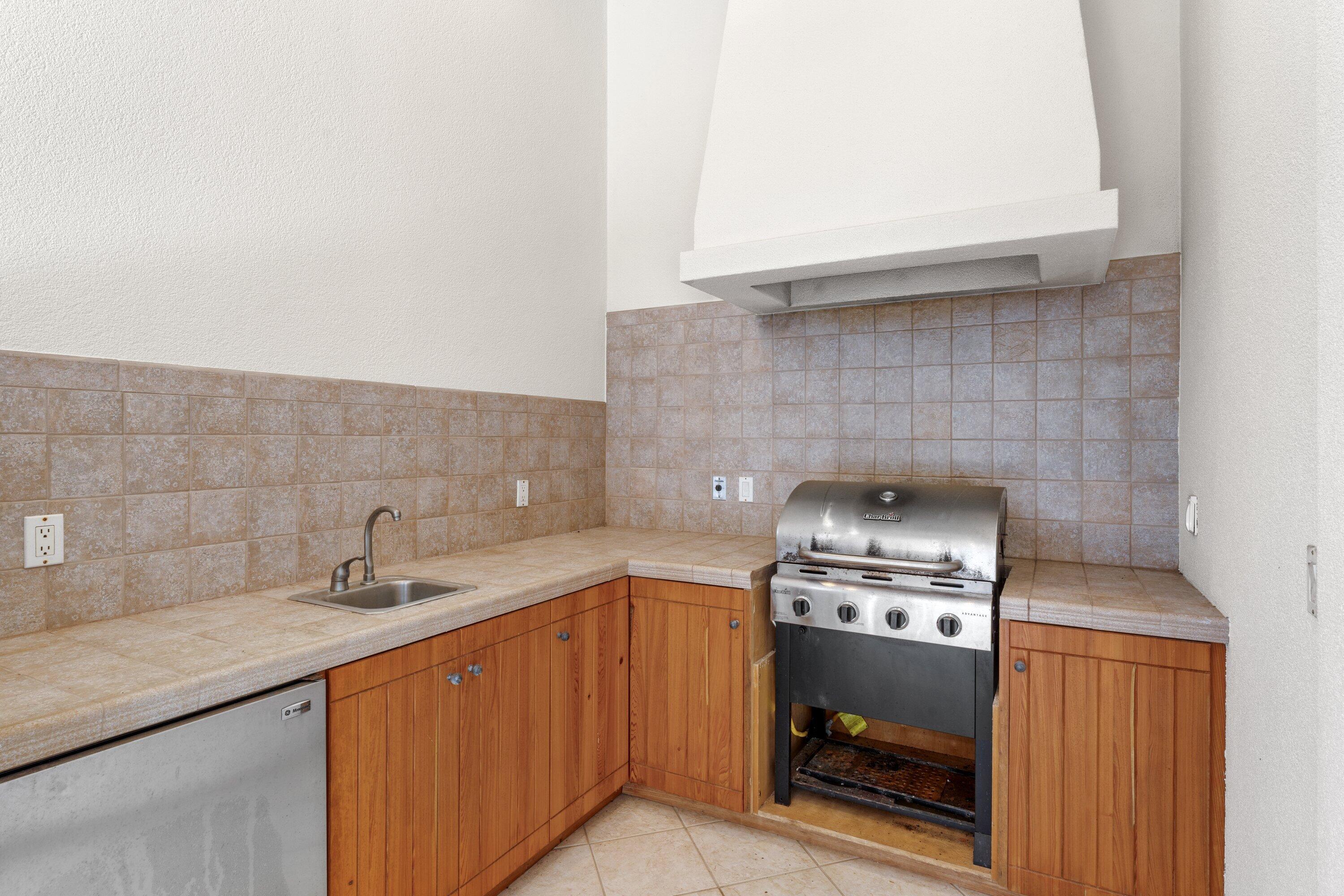 BURNT PINE - Residential