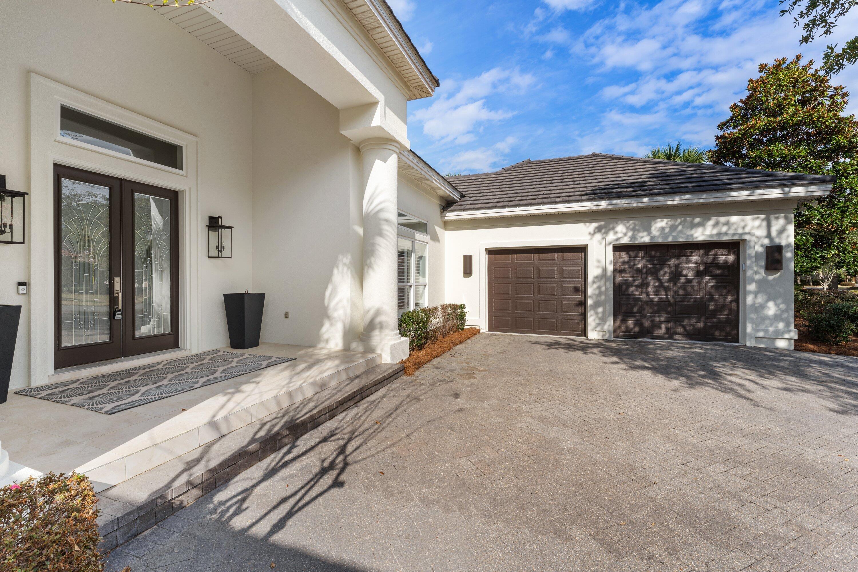 BURNT PINE - Residential