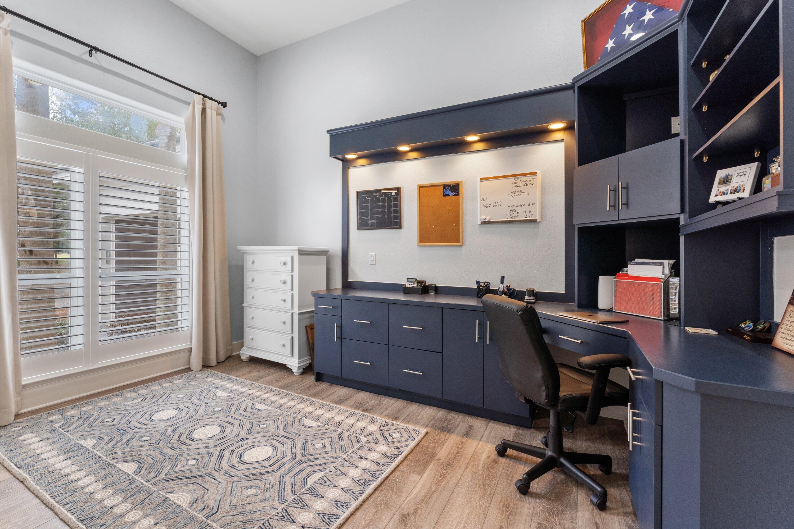 BURNT PINE - Residential