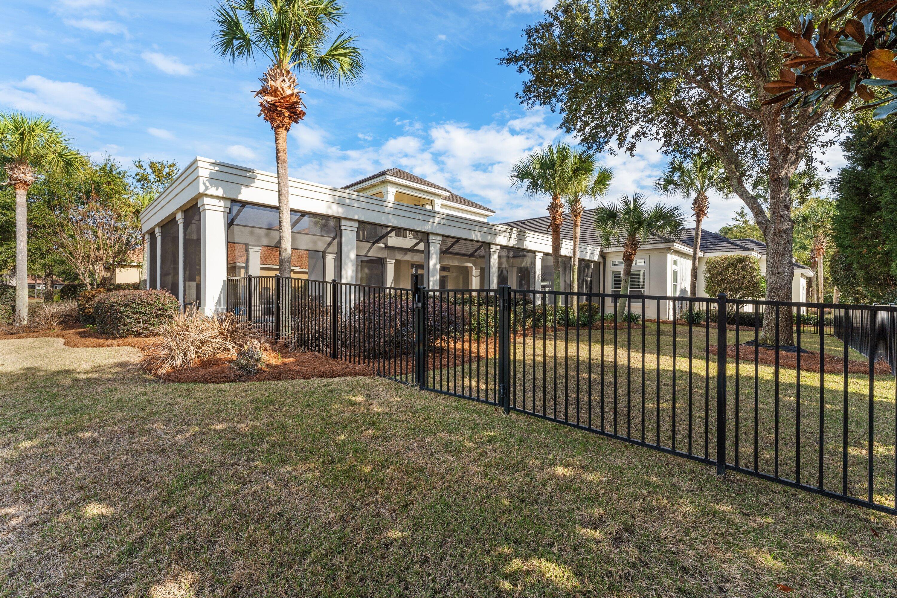 BURNT PINE - Residential