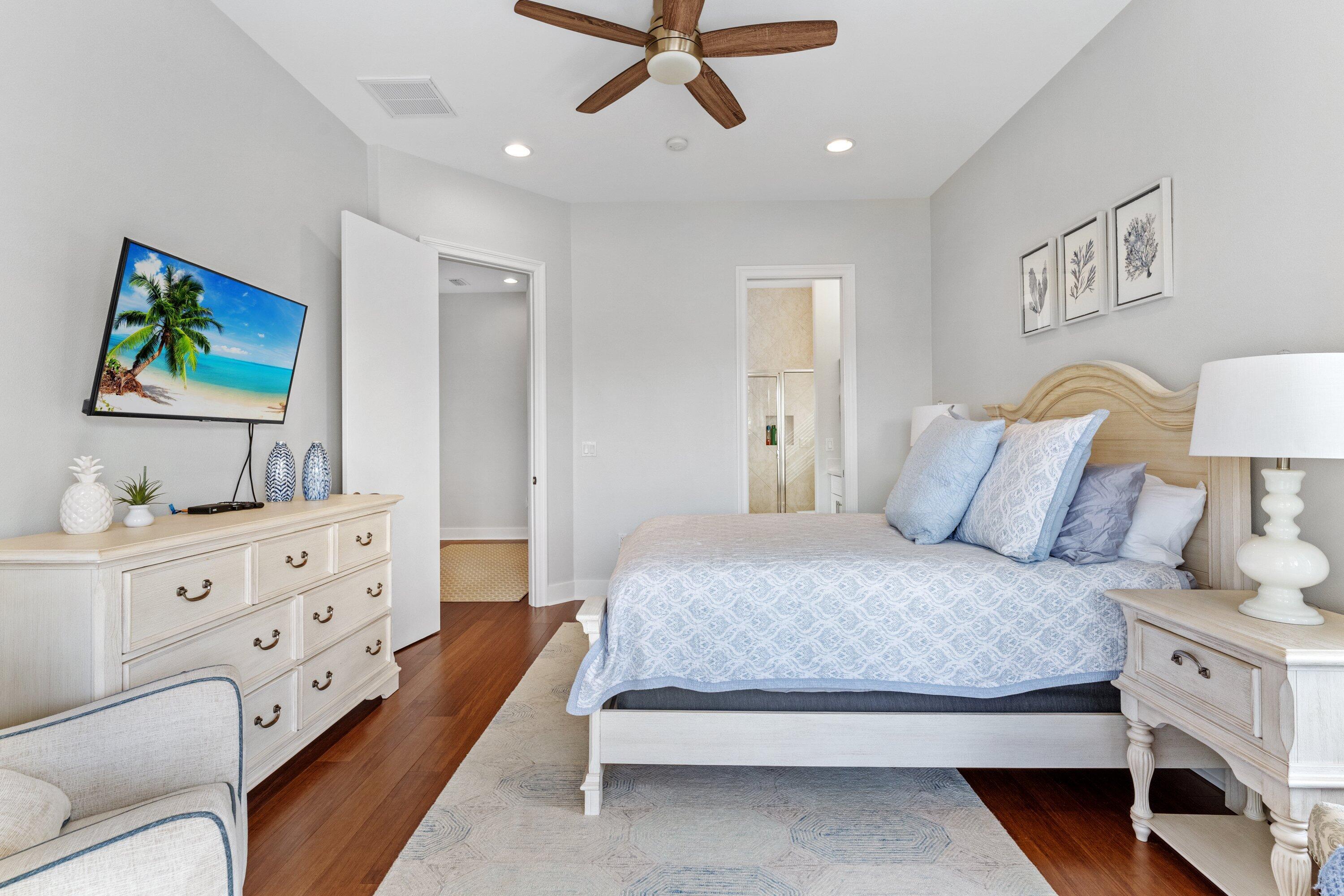 BURNT PINE - Residential