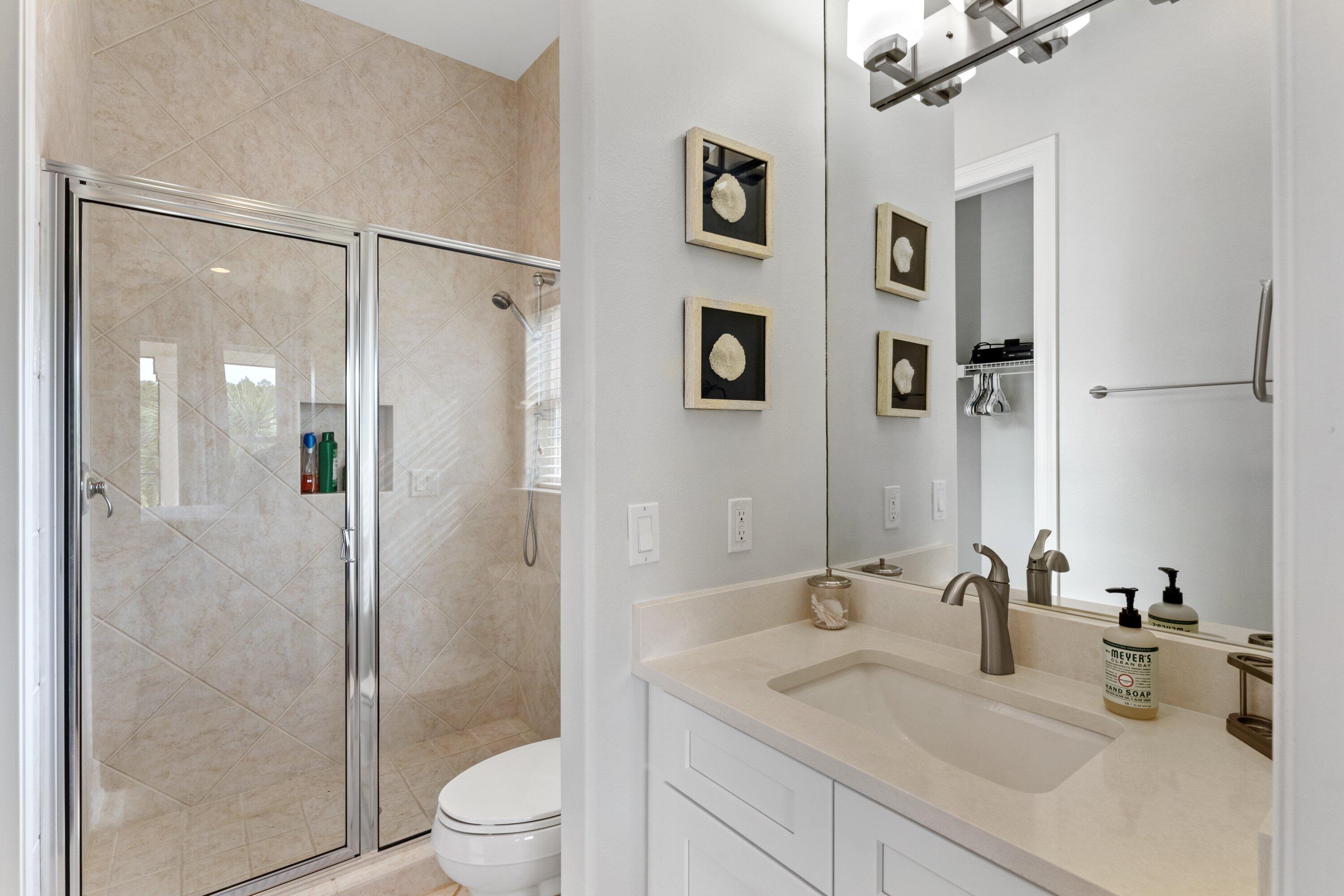 BURNT PINE - Residential