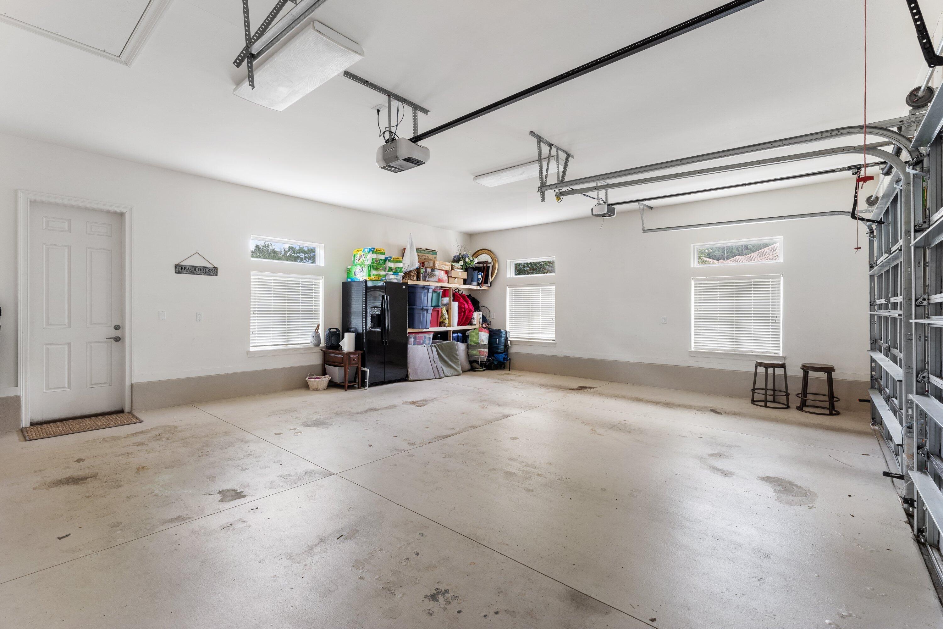 BURNT PINE - Residential