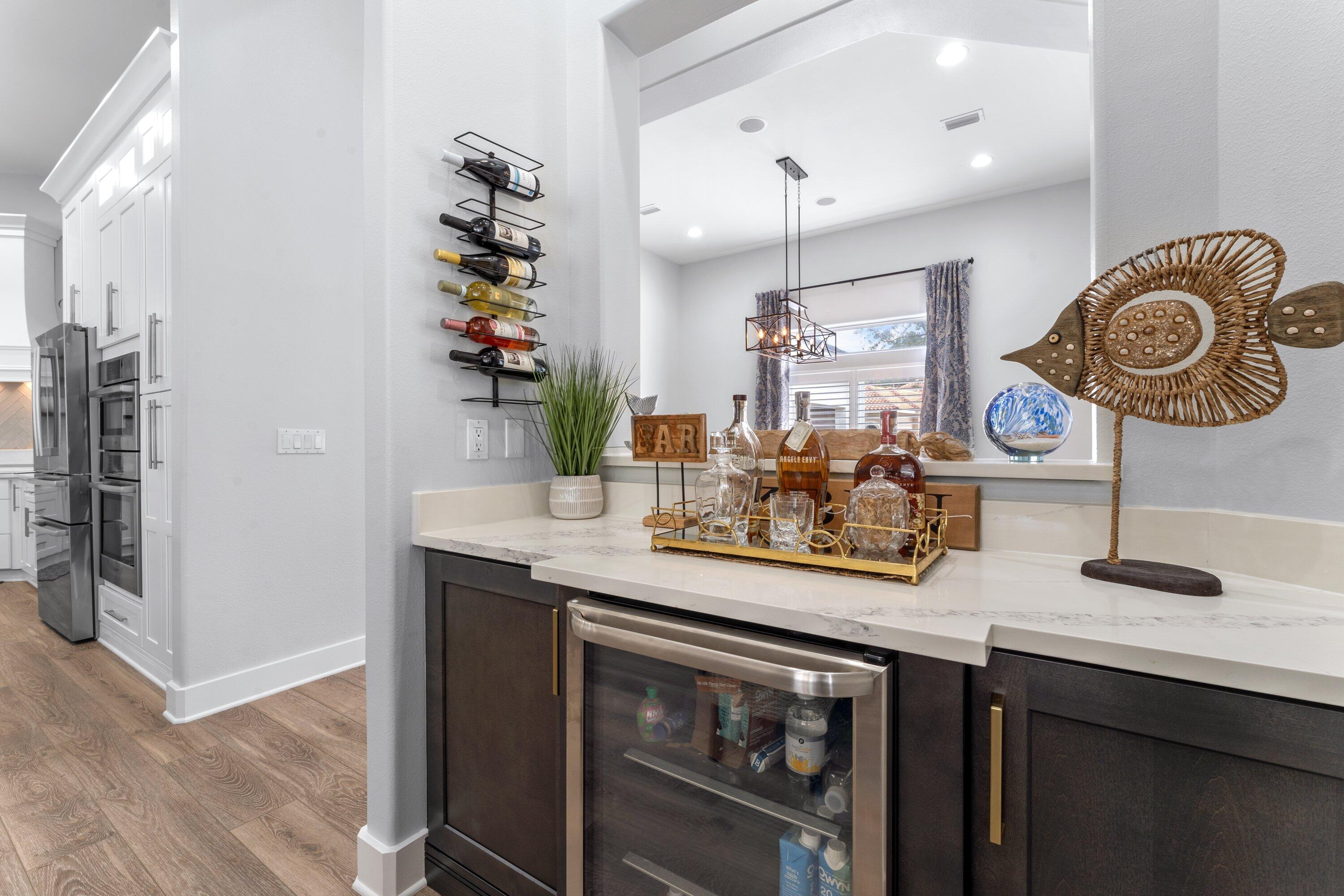 BURNT PINE - Residential